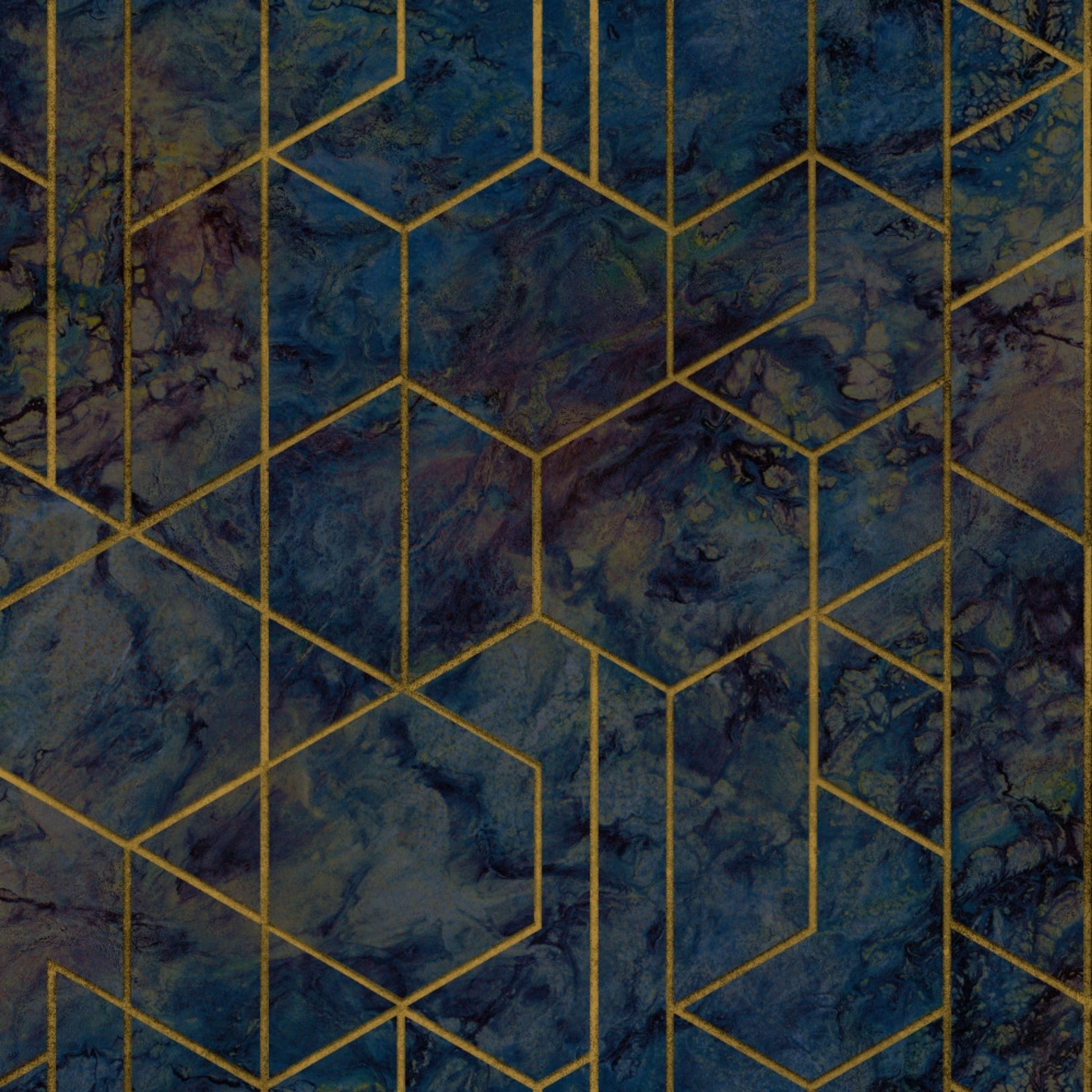 Grand onyx motif tapet med grafiskt mönster i svart och brun. Från kollektionen Malika. Nonwoven-material med förskjuten passning. Passar i vardagsrum och matsal.