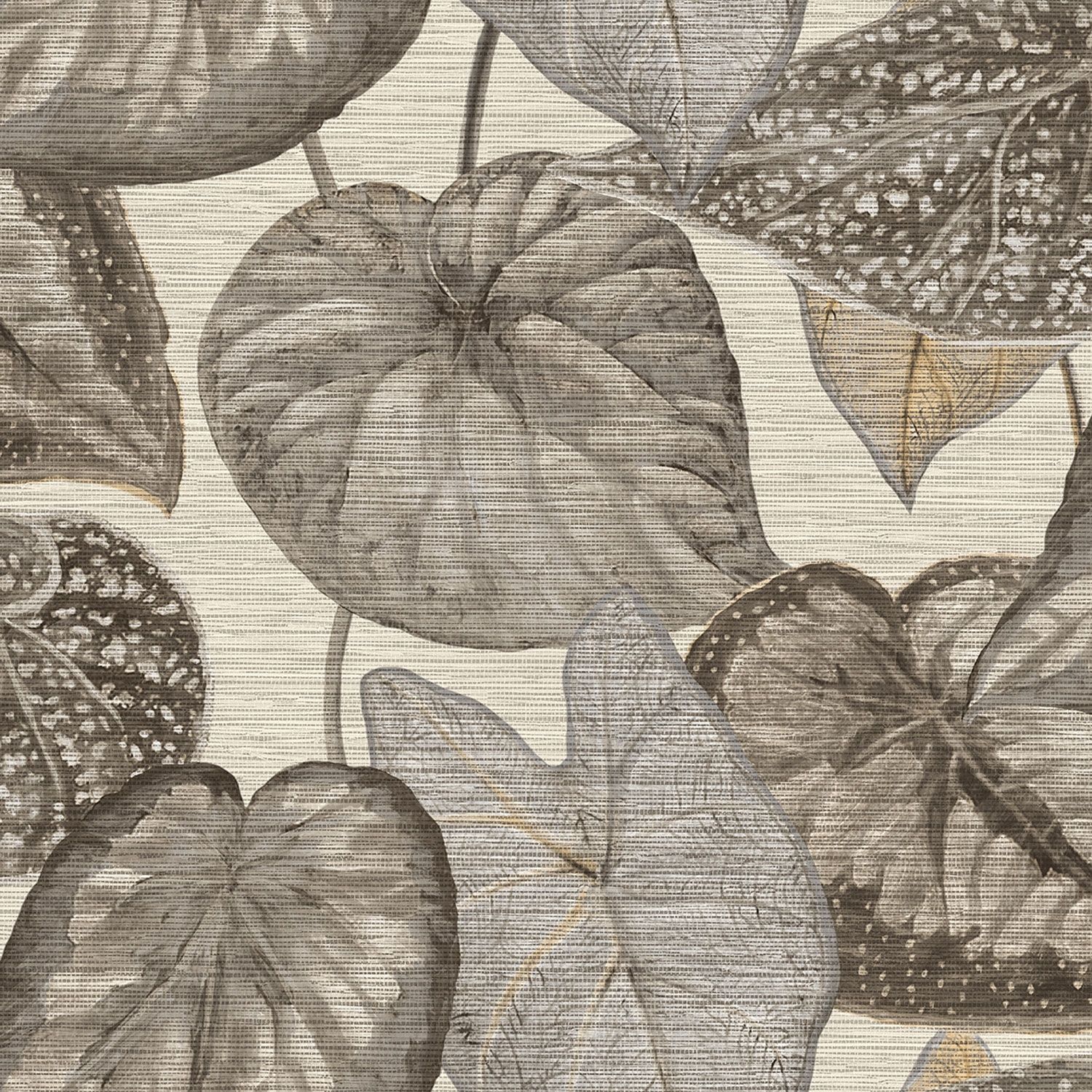 Tropical Leaves tapet med botaniskt mönster i beige. Från kollektionen Tahiti. Nonwoven-material med förskjuten passning. Passar i vardagsrum, matsal och hall.