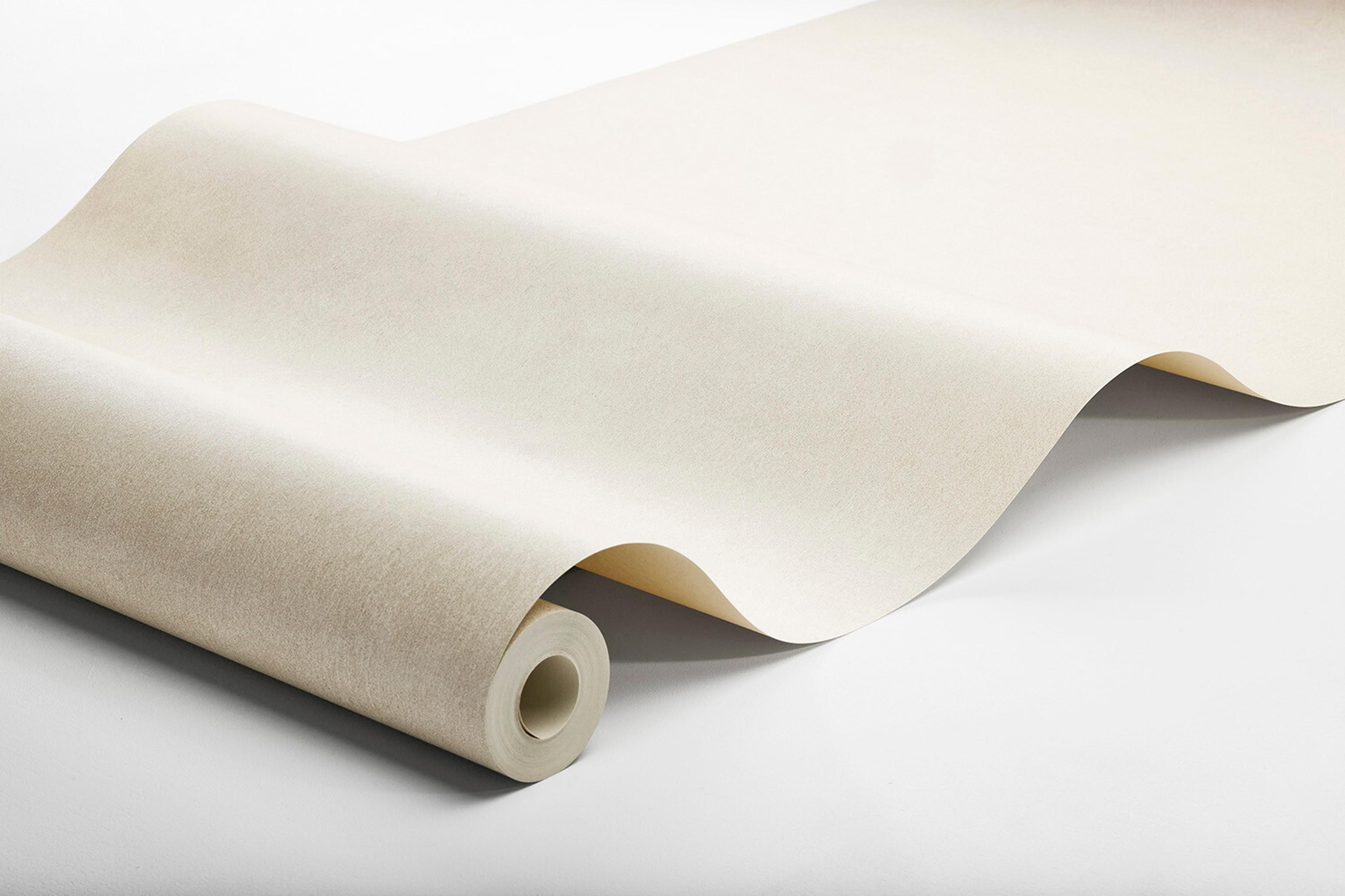 Shades Sandstone tapet enfärgad i beige. Från kollektionen shades. Nonwoven-material. Passar i hall.