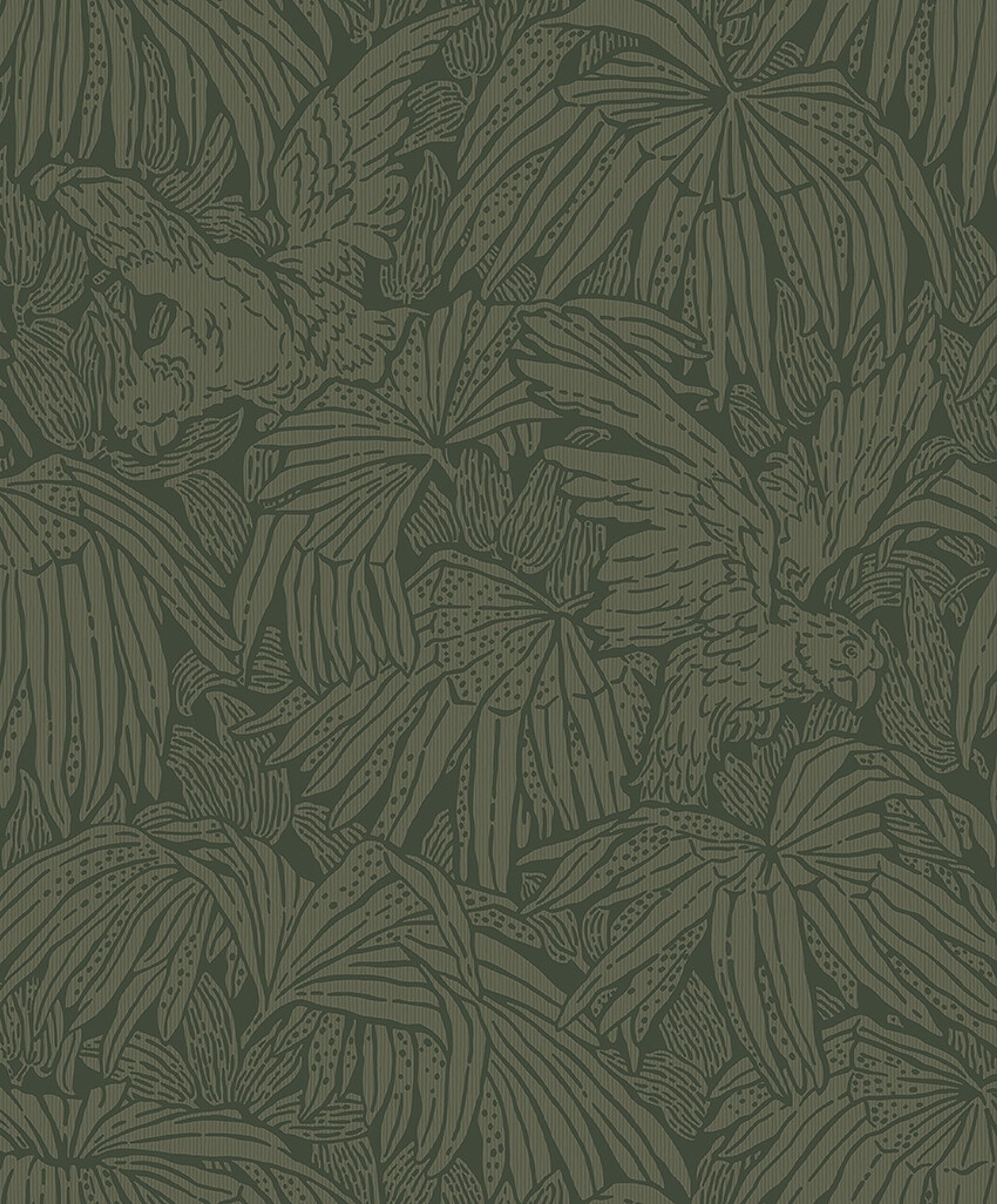 Hidden Parrot grön tapet med djur, botaniskt mönster i grön. Från kollektionen Treasured. Nonwoven-material med förskjuten passning. Passar i kök, hall och arbetsrum.