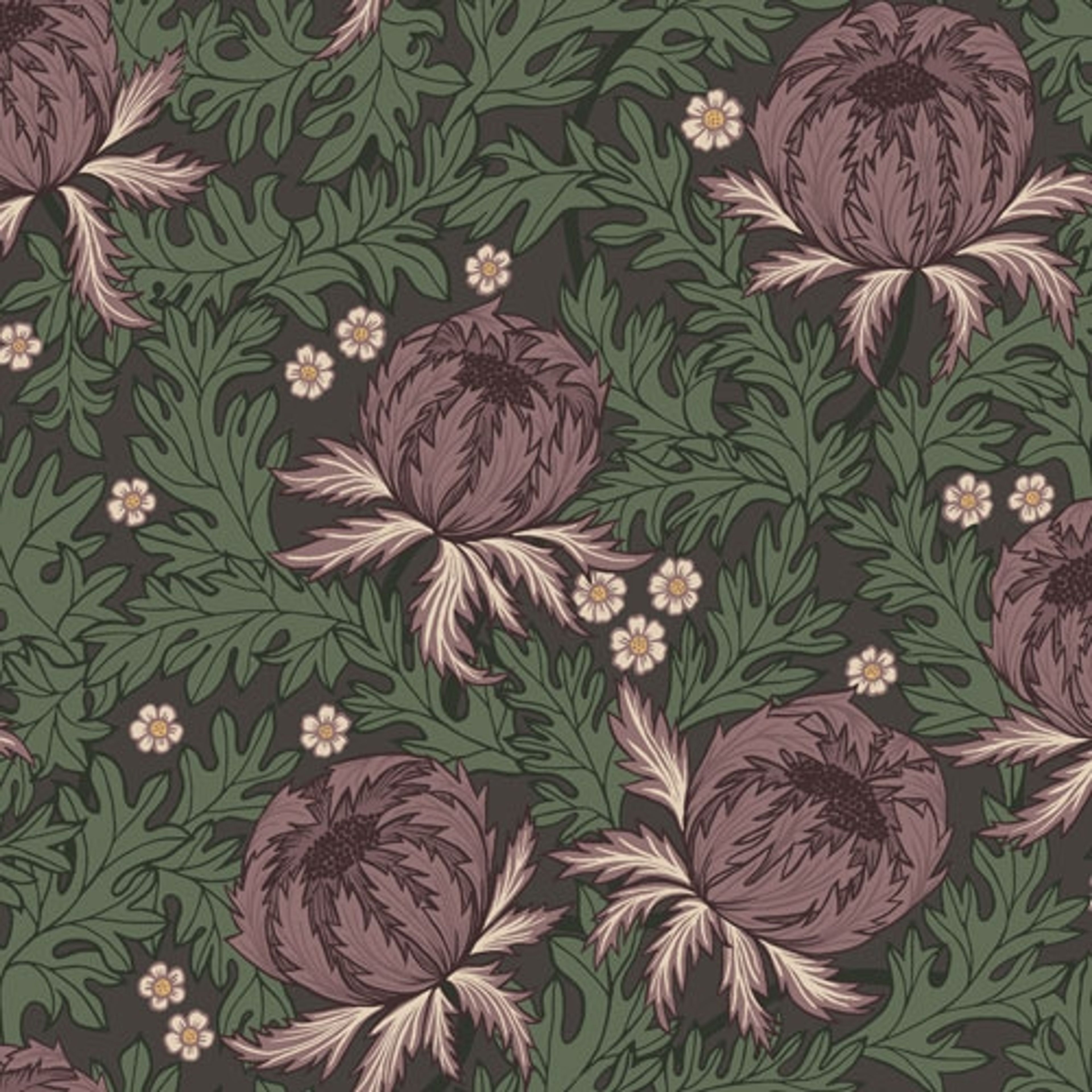 Arthur tapet från Midbec med botaniskt mönster i lila och grön. Från kollektionen Havsblick. Nonwoven-material med förskjuten passning.