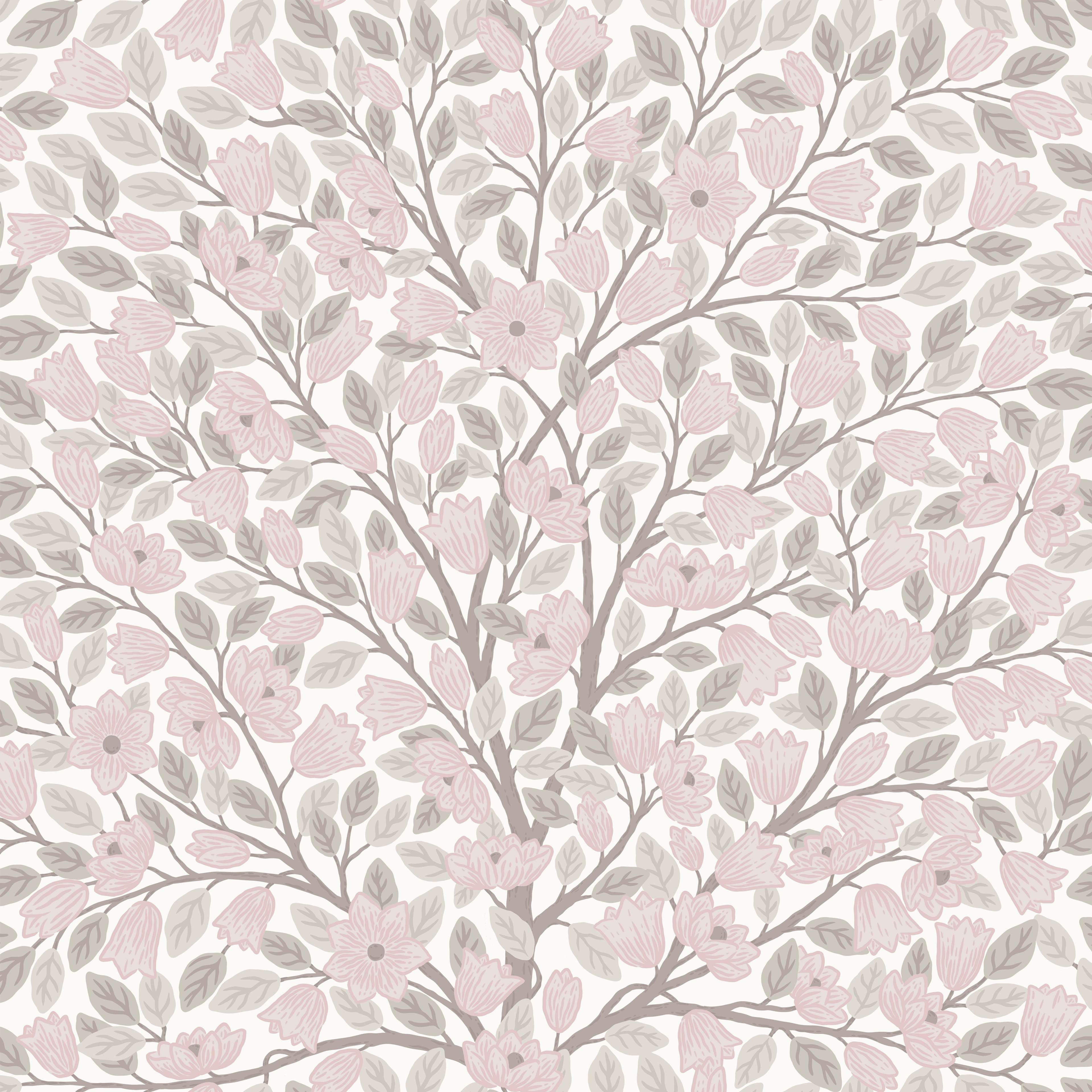 Klara o Tove magnolia rosa, tapet tapet med blommigt mönster i vit. Från kollektionen Klara o Tove. Nonwoven-material med förskjuten passning. Passar i vardagsrum, sovrum och hall.