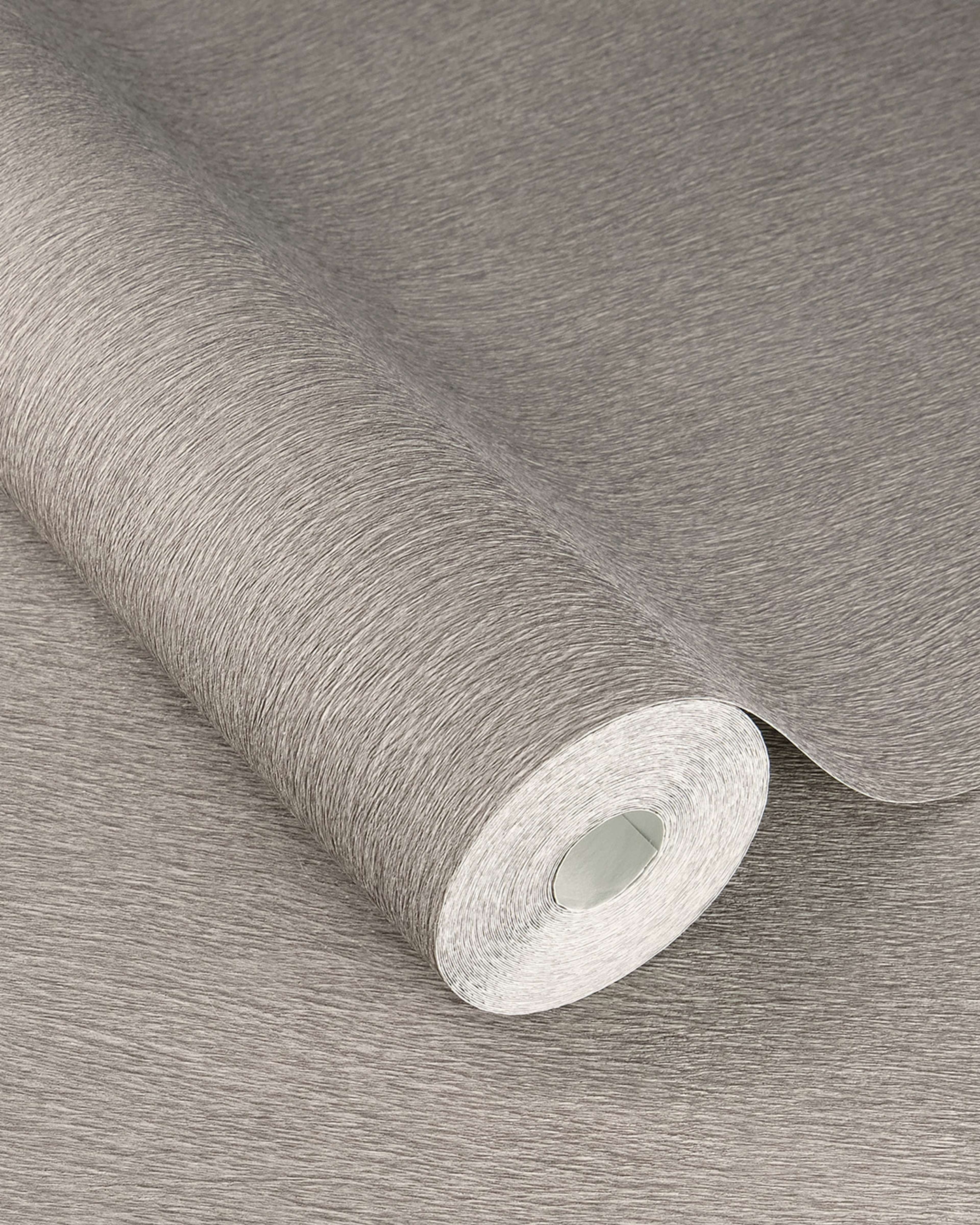 Serengeti 751062 tapet med djur mönster i grå. Från kollektionen Serengeti. Nonwoven-material. Passar i vardagsrum och matsal.