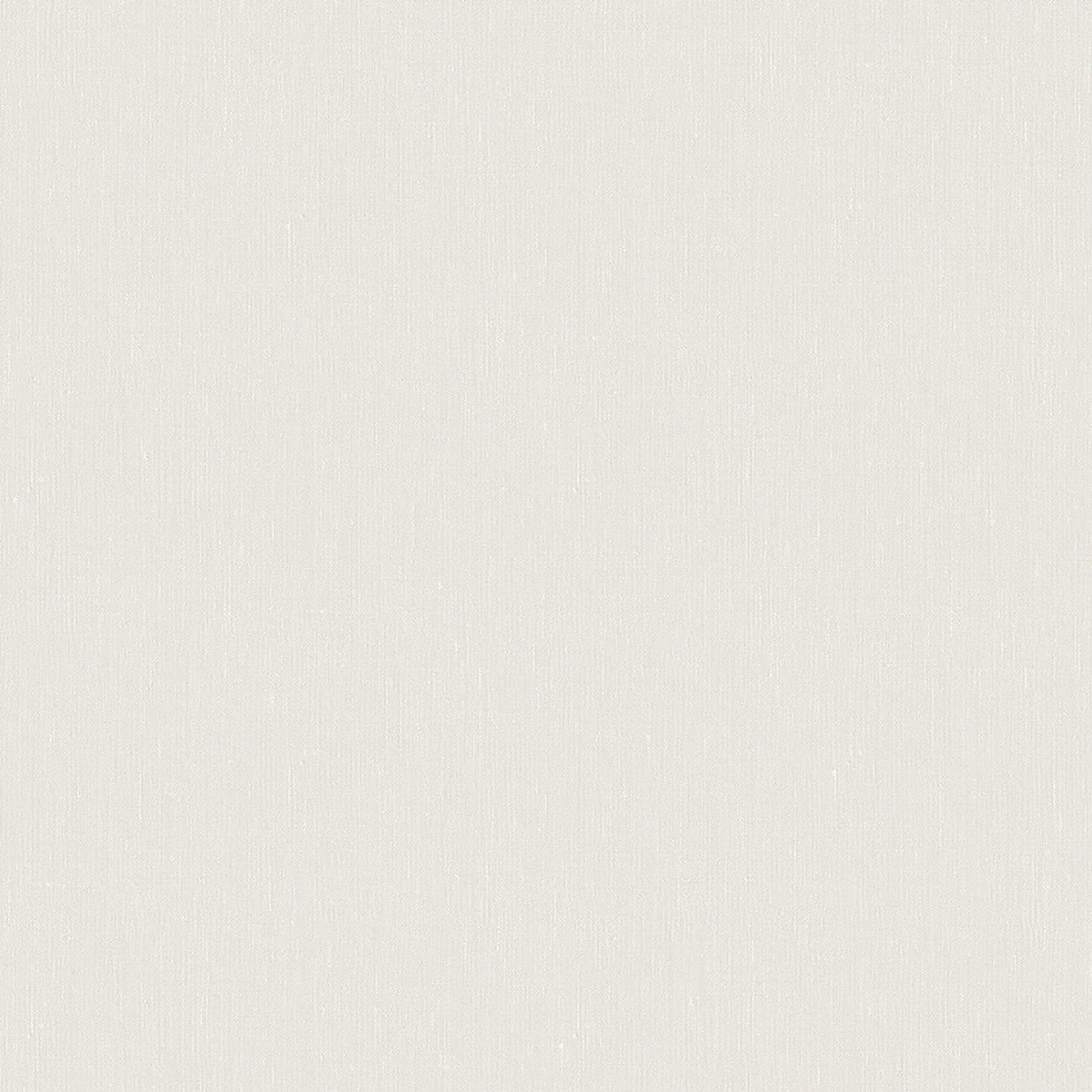 Airy Grey tapet med enfargat, textilimitation mönster i grå. Från kollektionen Linen. Nonwoven-material. Passar i vardagsrum och matsal.