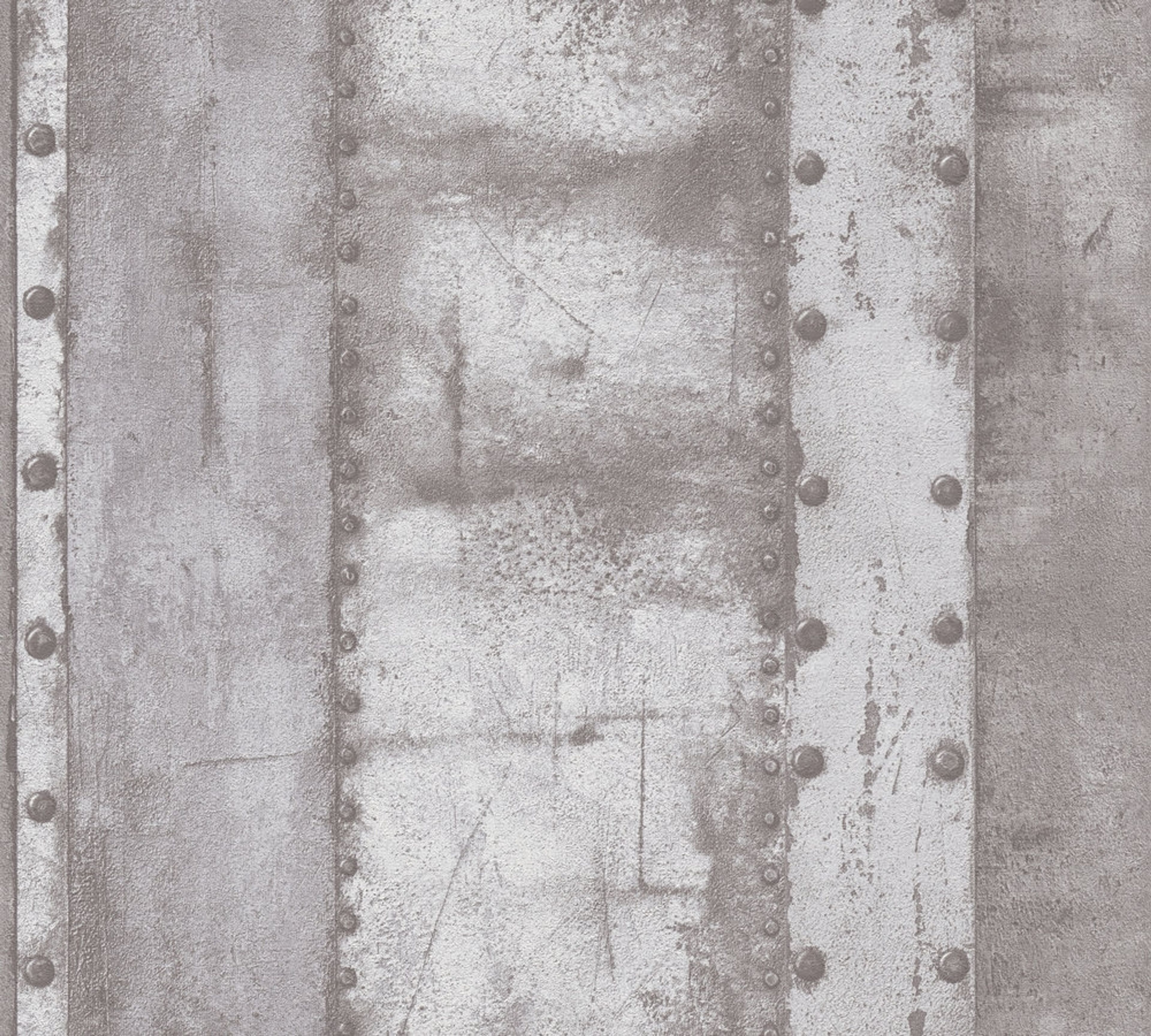Sheet metal wall, strukturtapet i ljusgrå tapet med platmetall mönster i grå. Från kollektionen best of wood n stone 2. Nonwoven-material med fri passning. Passar i vardagsrum och matsal.