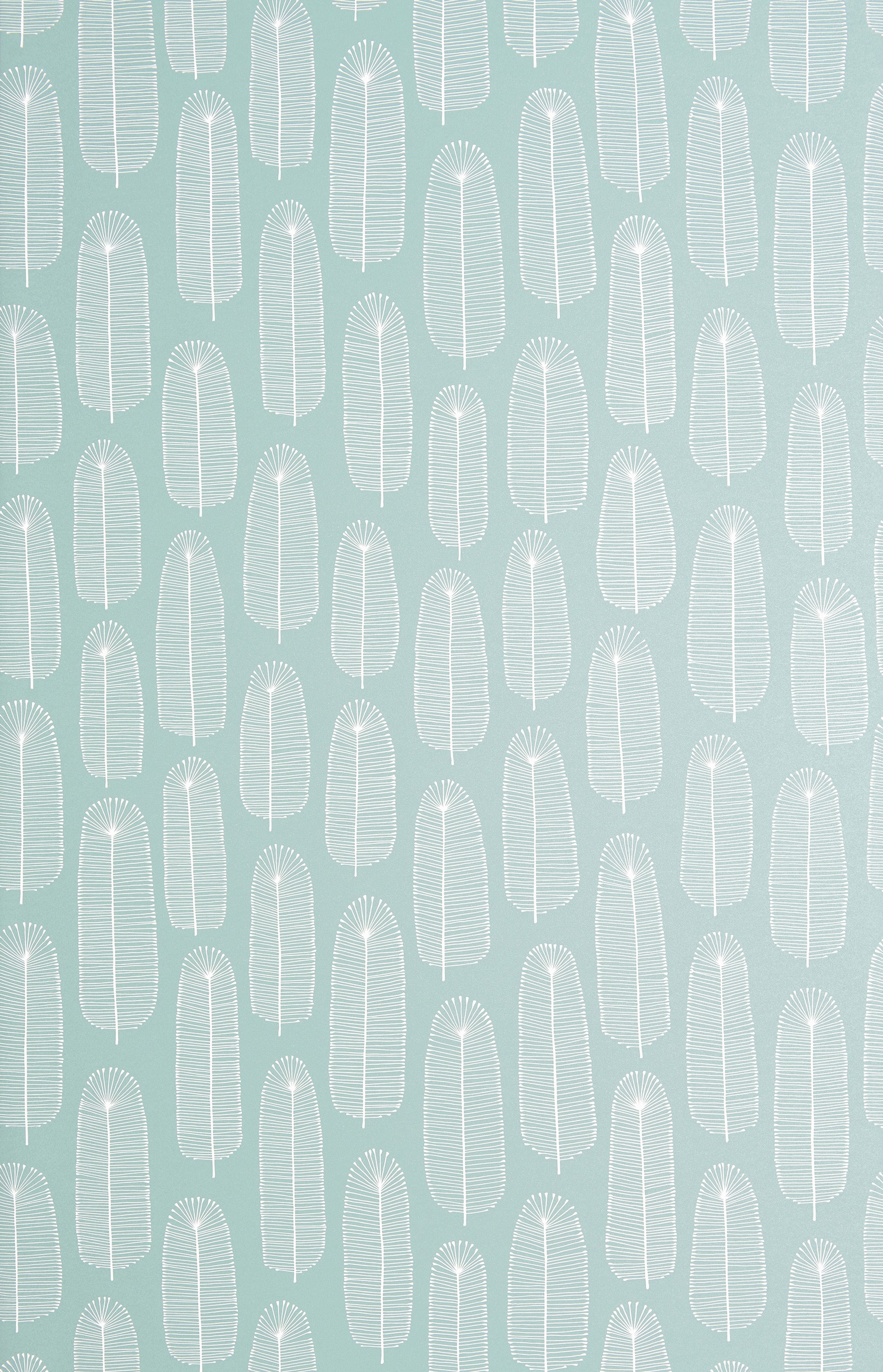 Bloom tapet från Midbec med blommigt, retro mönster i grön. Från kollektionen Seven Sisters. Nonwoven-material med rak passning.