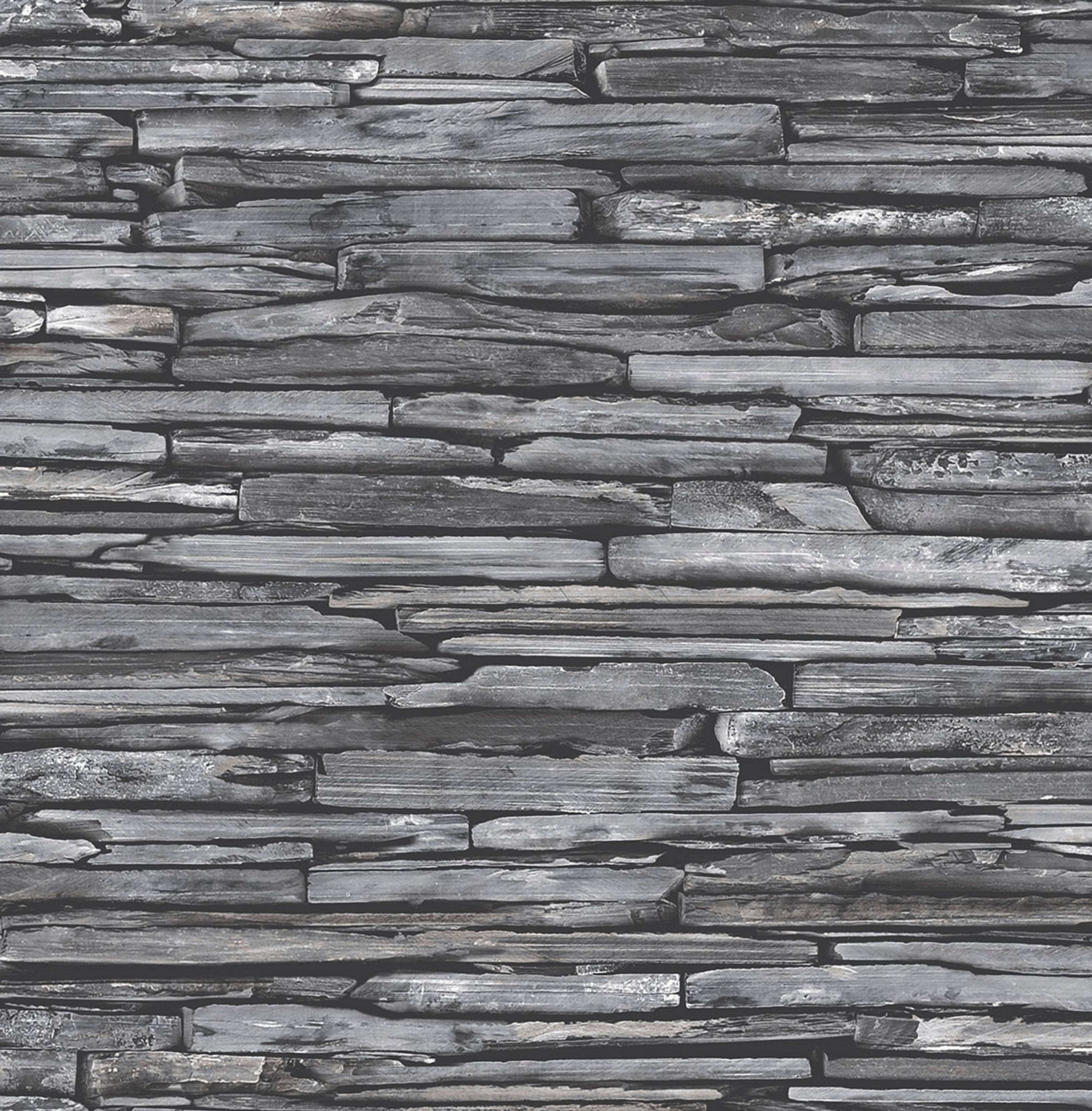 Stacked Slate tapet i svart tapet med tegelsten mönster i svart. Från kollektionen trilogy. Nonwoven-material med förskjuten passning. Passar i vardagsrum och matsal.