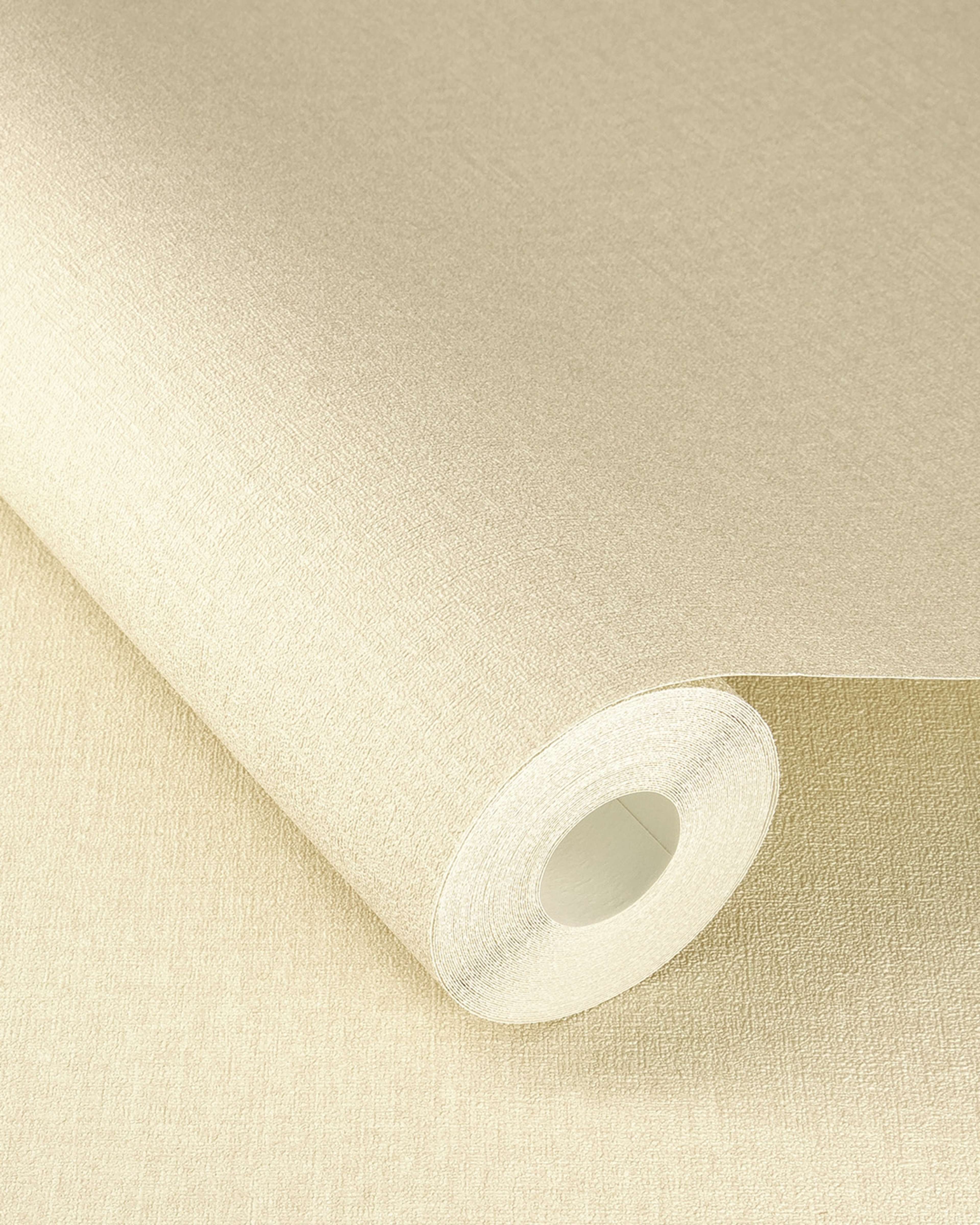 Serengeti 555837 tapet enfärgad i beige. Från kollektionen Serengeti. Nonwoven-material. Passar i vardagsrum och matsal.