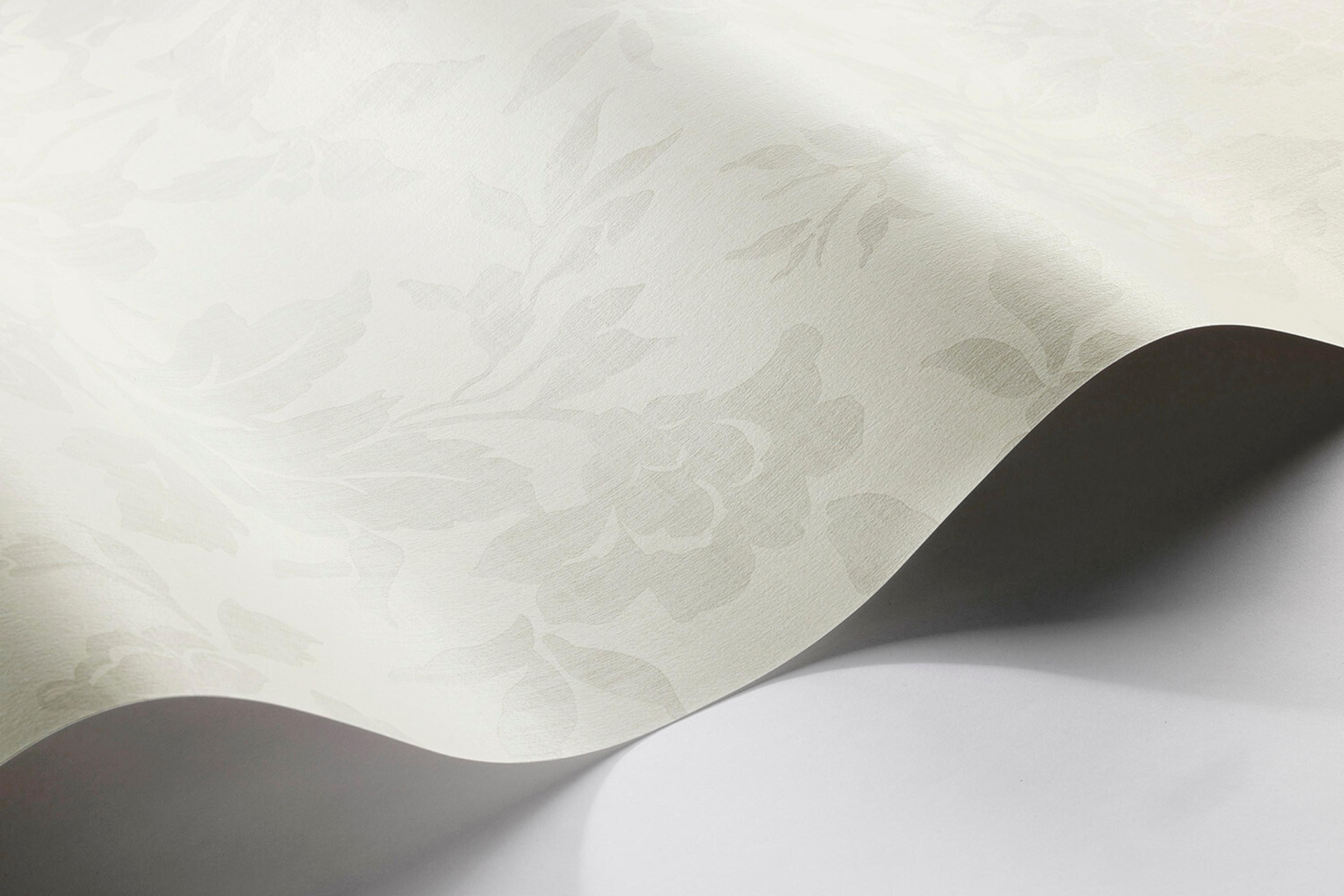 Borosan 21 8608 tapet med blommigt mönster i beige. Från kollektionen Borosan 21. Papper-material med rak passning.