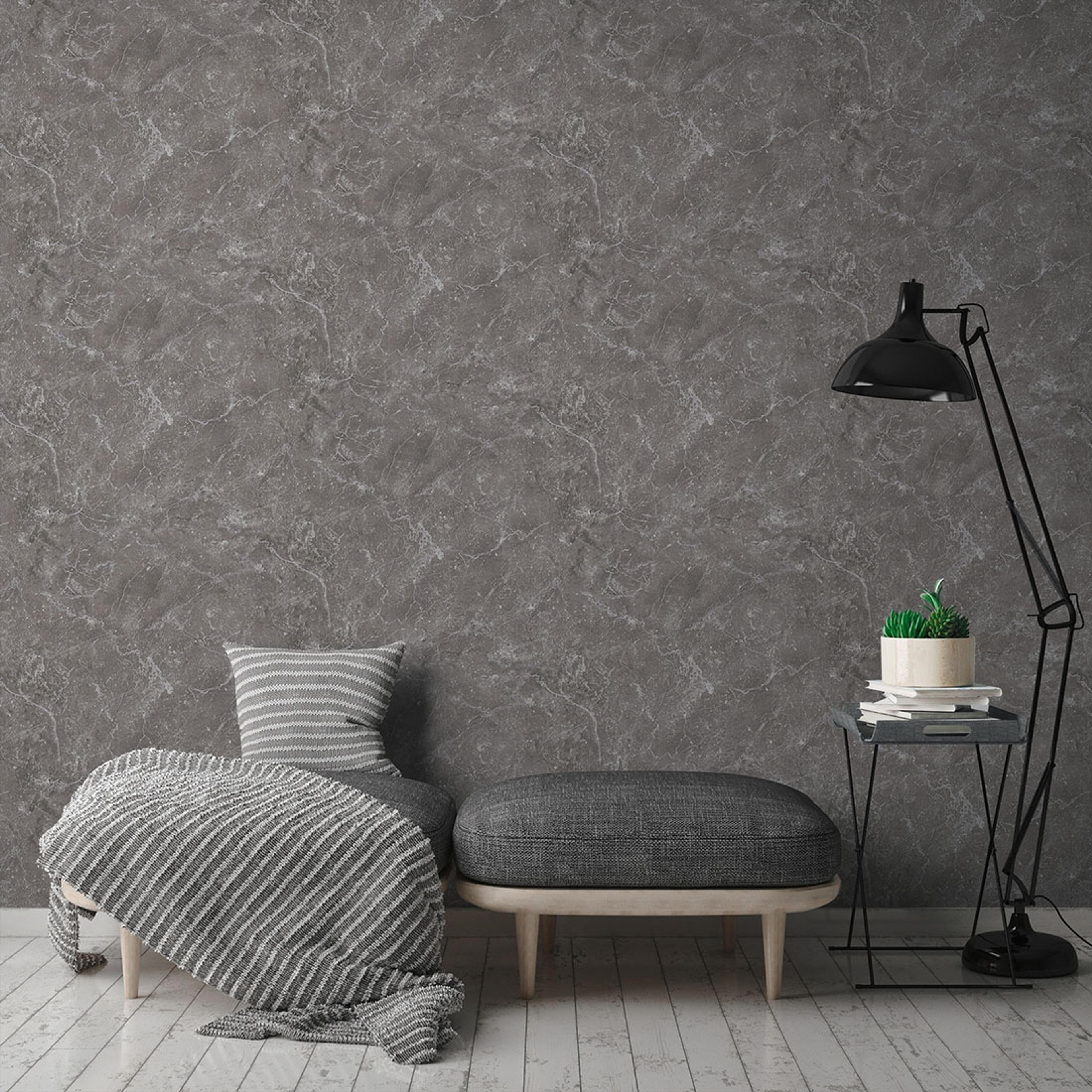 Aruba Marble tapet med tegelsten mönster i grå. Från kollektionen Aruba. Nonwoven-material med förskjuten passning. Passar i vardagsrum och matsal.