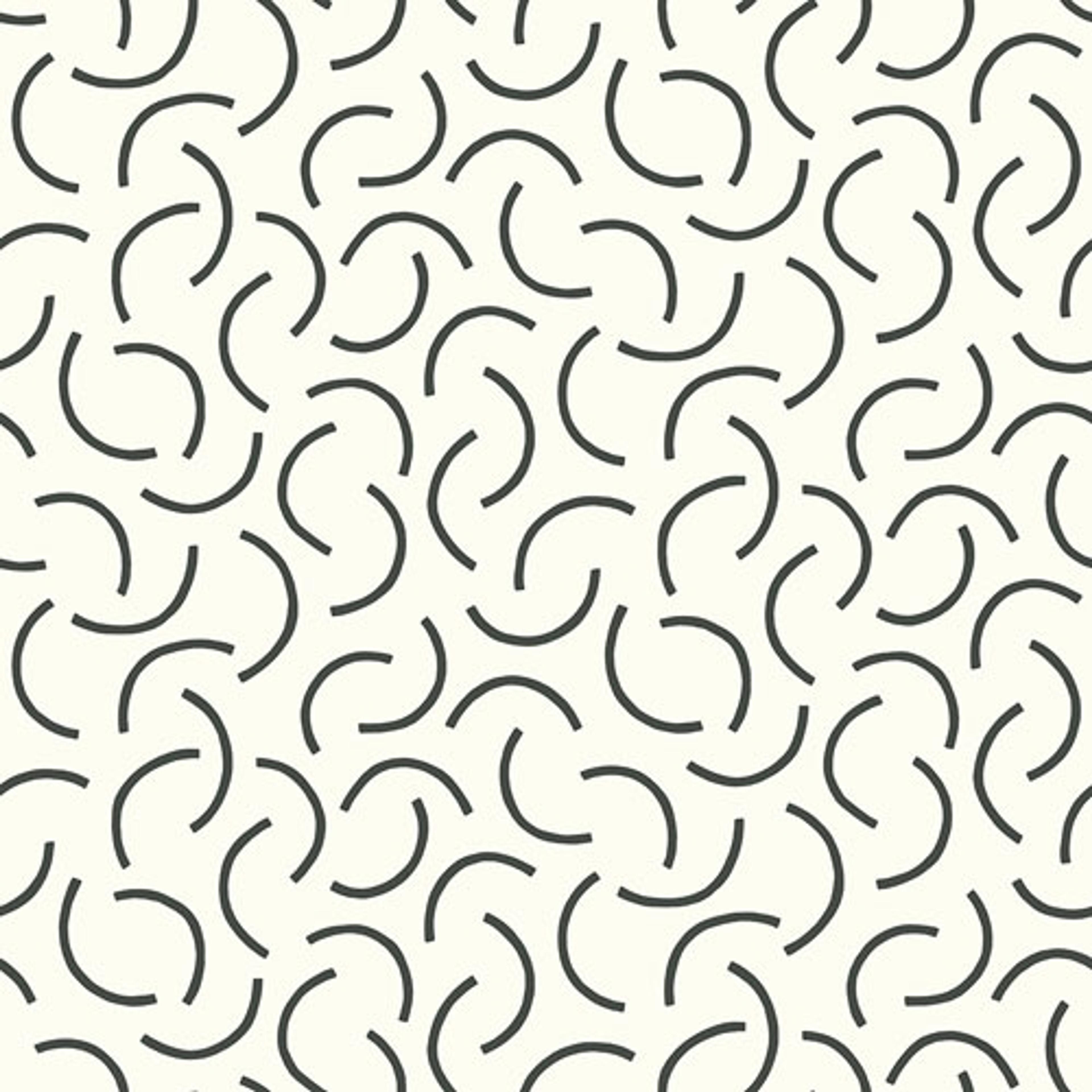 Tarn Chinagraph tapet från Midbec med geometriskt, retro mönster i vit och grå. Från kollektionen Kinfolk. Nonwoven-material med förskjuten passning.