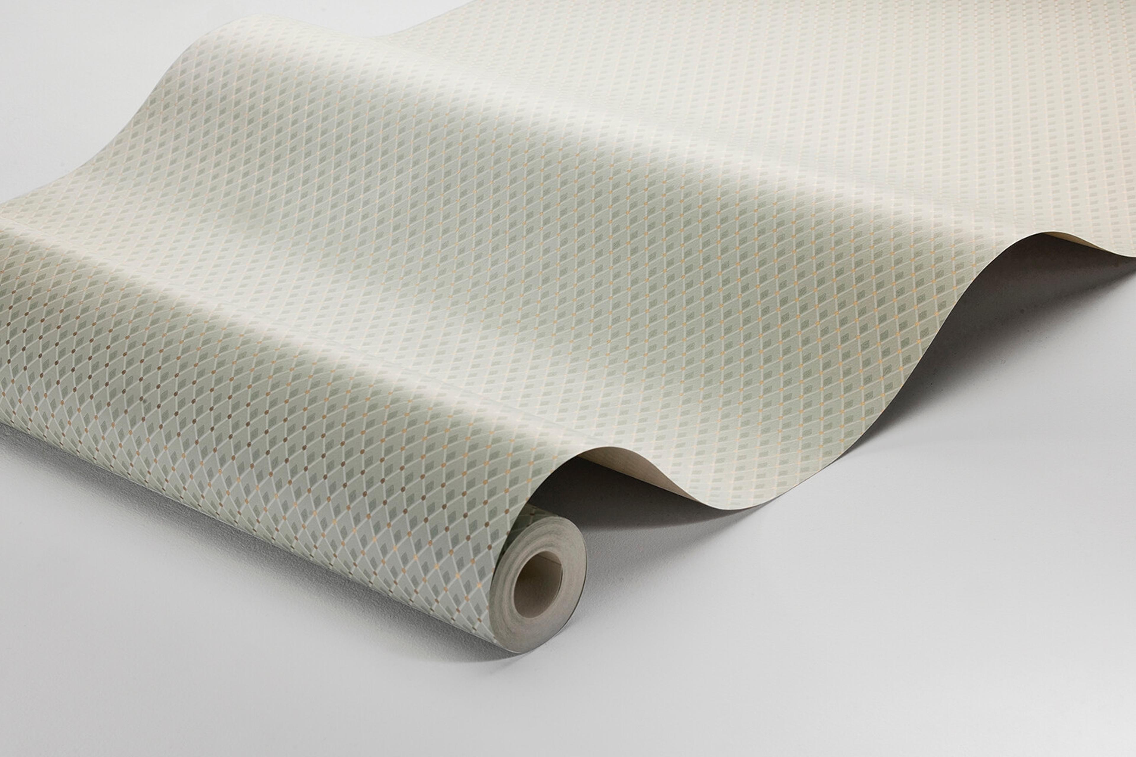 Fredrika tapet med trellis mönster i grön och beige. Från kollektionen timeless traditions. Nonwoven-material med rak passning.
