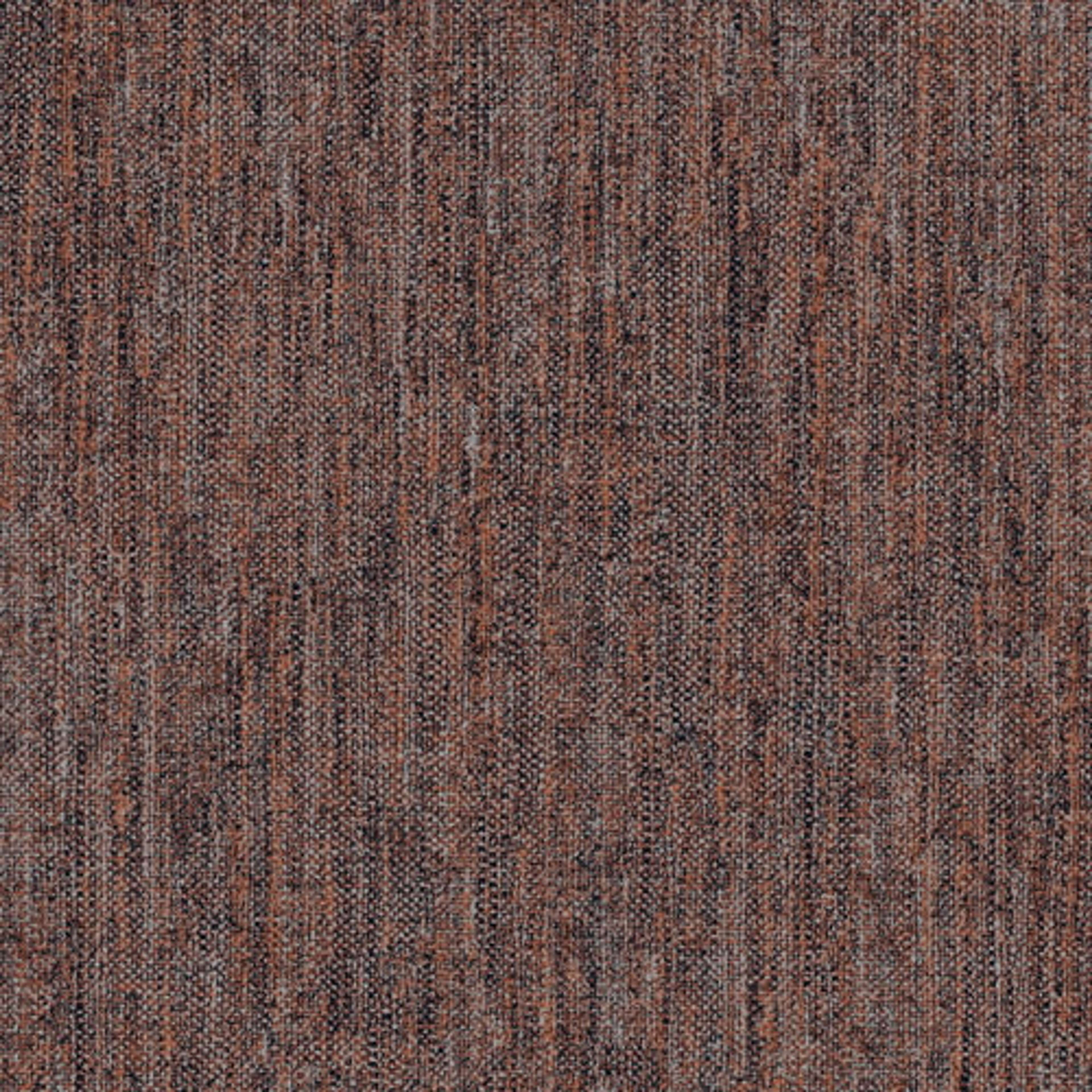 Uba Sierra tapet tapet från Midbec med prickigt mönster i brun. Från kollektionen Tribute, Kent. Nonwoven-material. Passar i vardagsrum, matsal och hall.