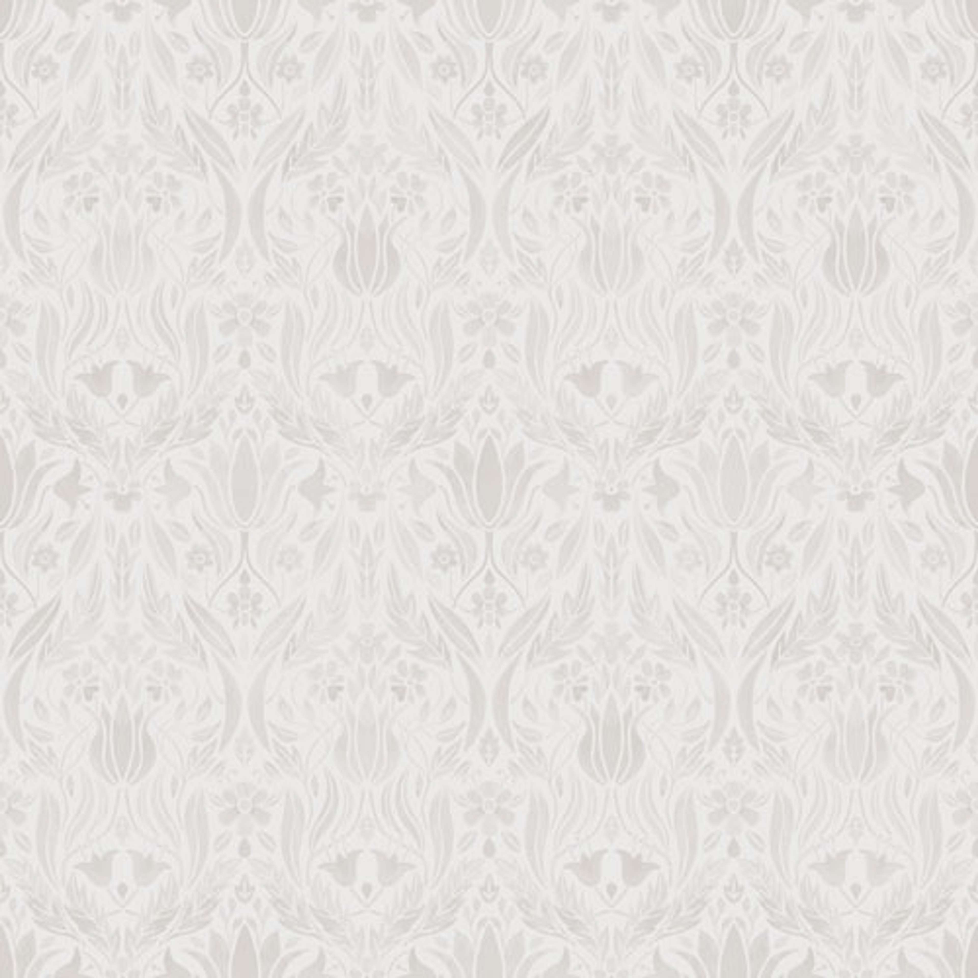 Ludvig småblommig, ljust beige tapet från Midbec med blommigt mönster i beige. Från kollektionen Blomstermåla. Nonwoven-material med rak passning.