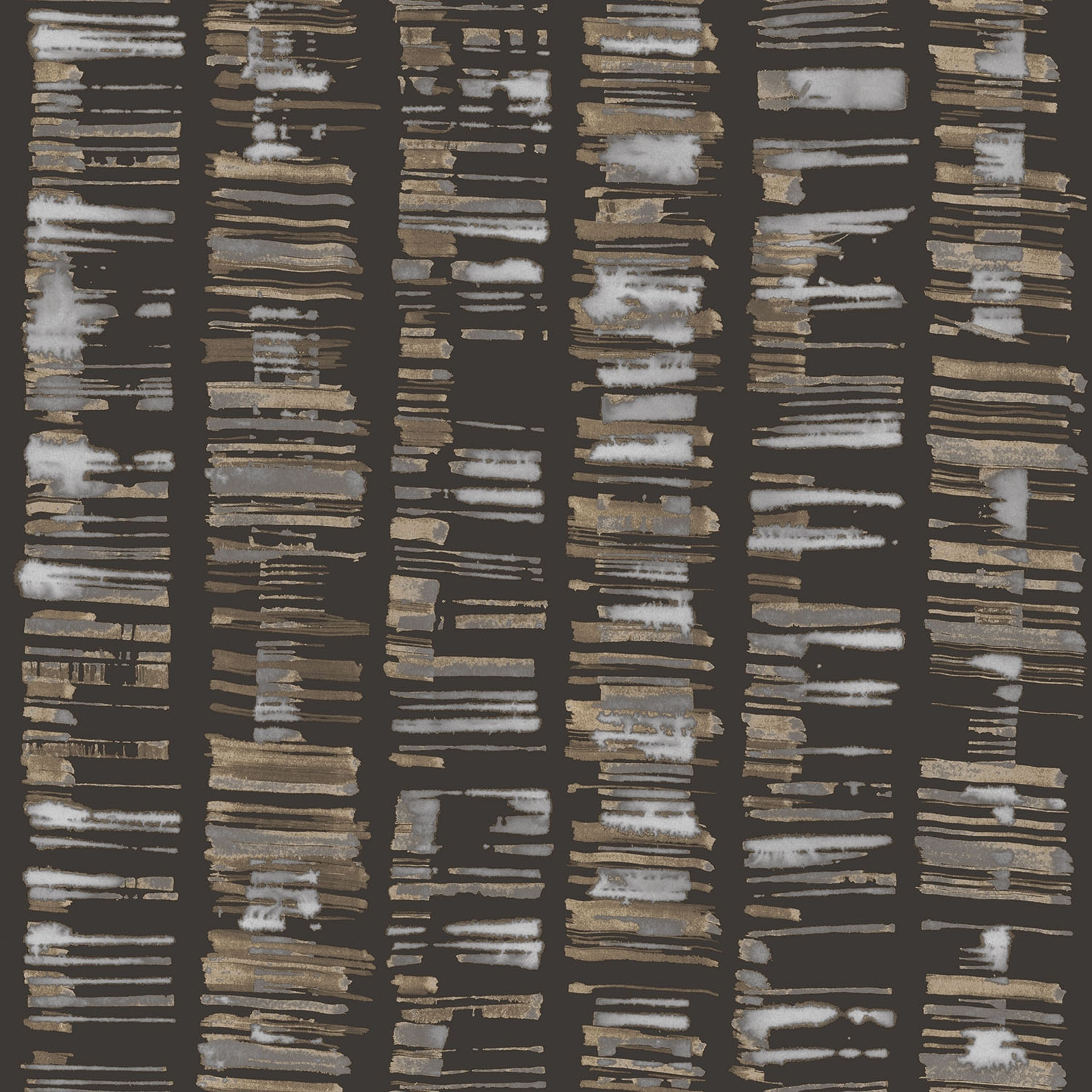 Aztec tapet i brun tapet med grafiskt mönster i brun. Från kollektionen bazaar. Nonwoven-material med förskjuten passning. Passar i vardagsrum och matsal.