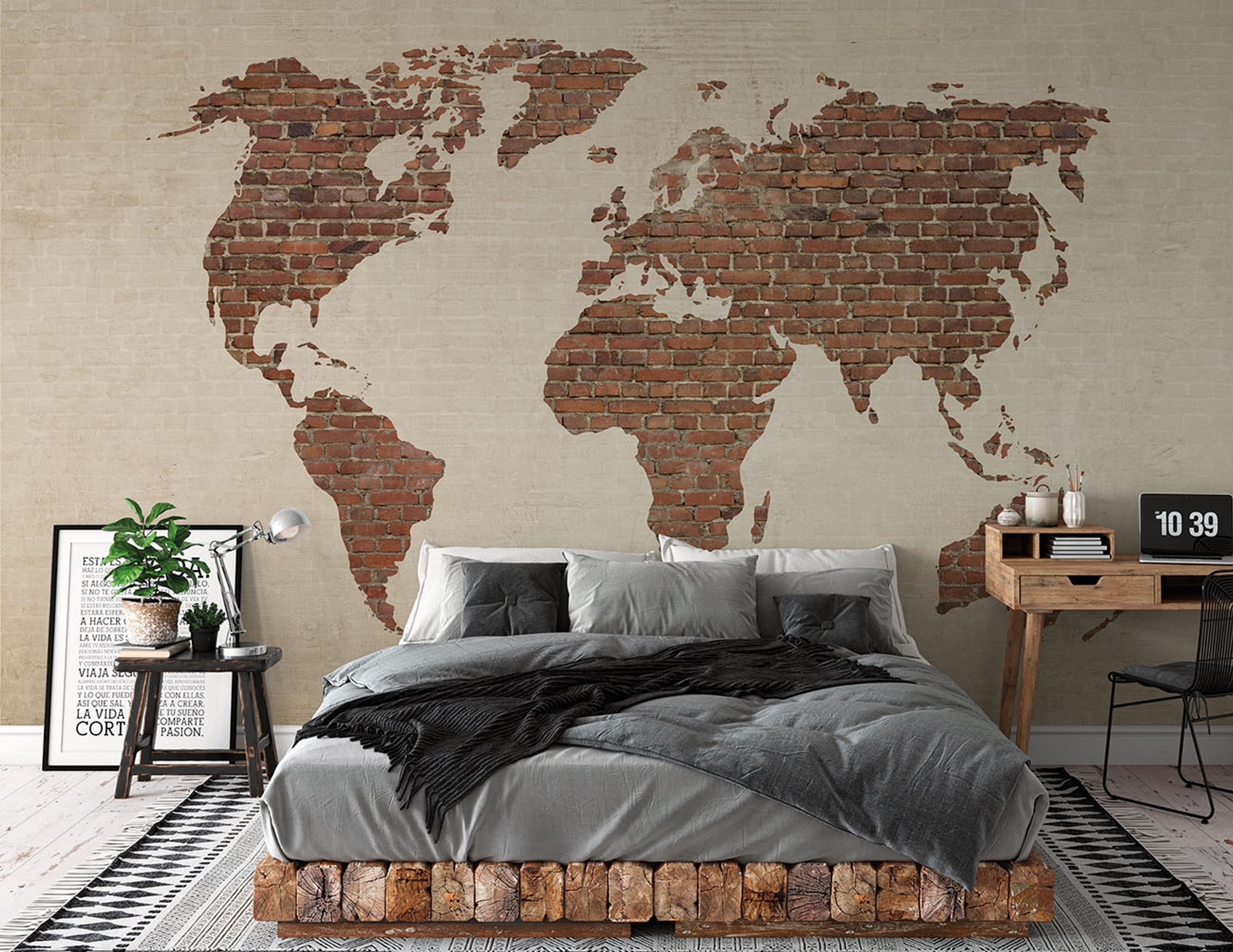 Worldmap, strukturtapet i beige tapet med digitalfoto mönster i beige. Från kollektionen best of wood n stone 2. Nonwoven-material med fri passning. Passar i vardagsrum och matsal.