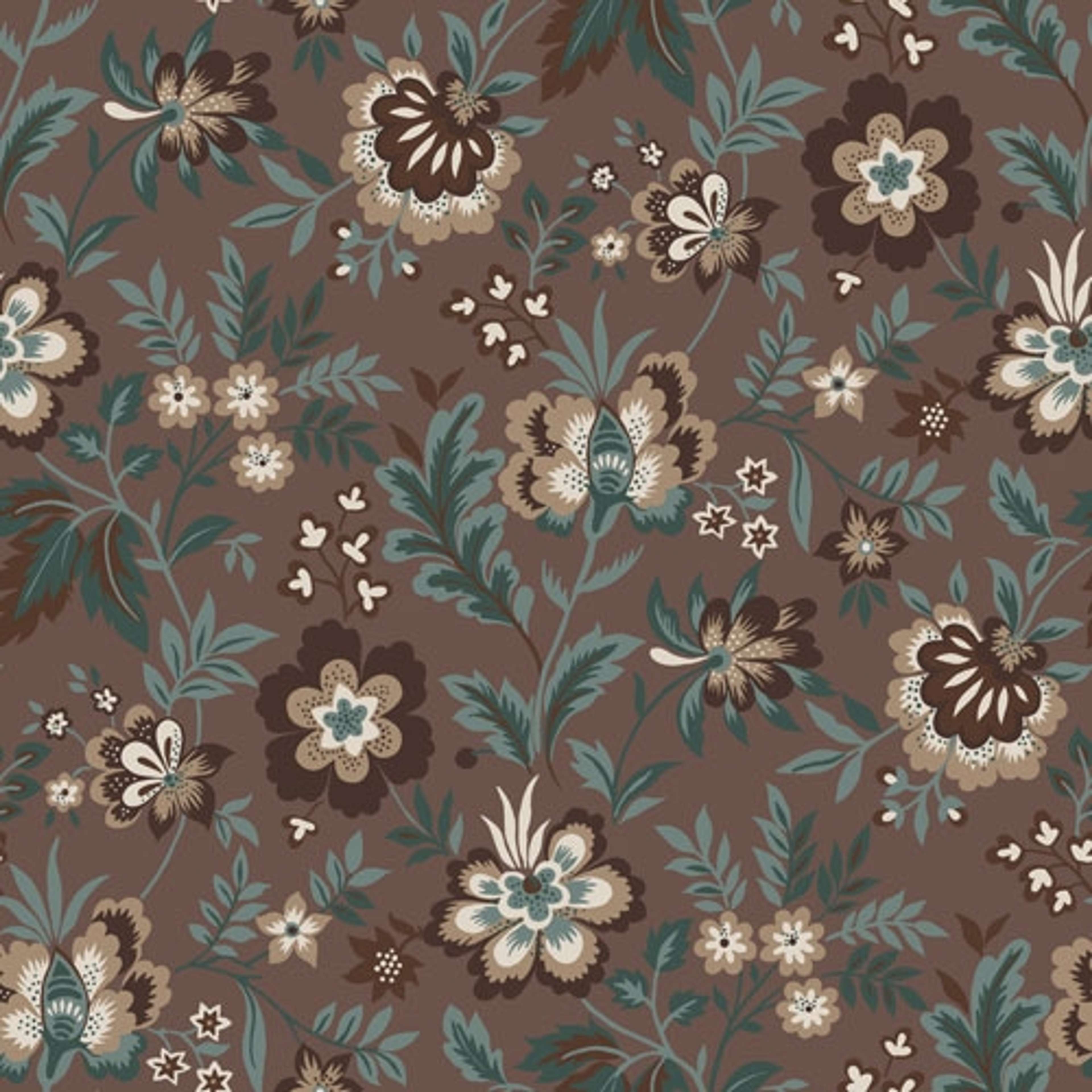 Mirabelle storblommig, brunröd tapet från Midbec med blommigt mönster i brun. Från kollektionen Lyckebo. Nonwoven-material med rak passning.
