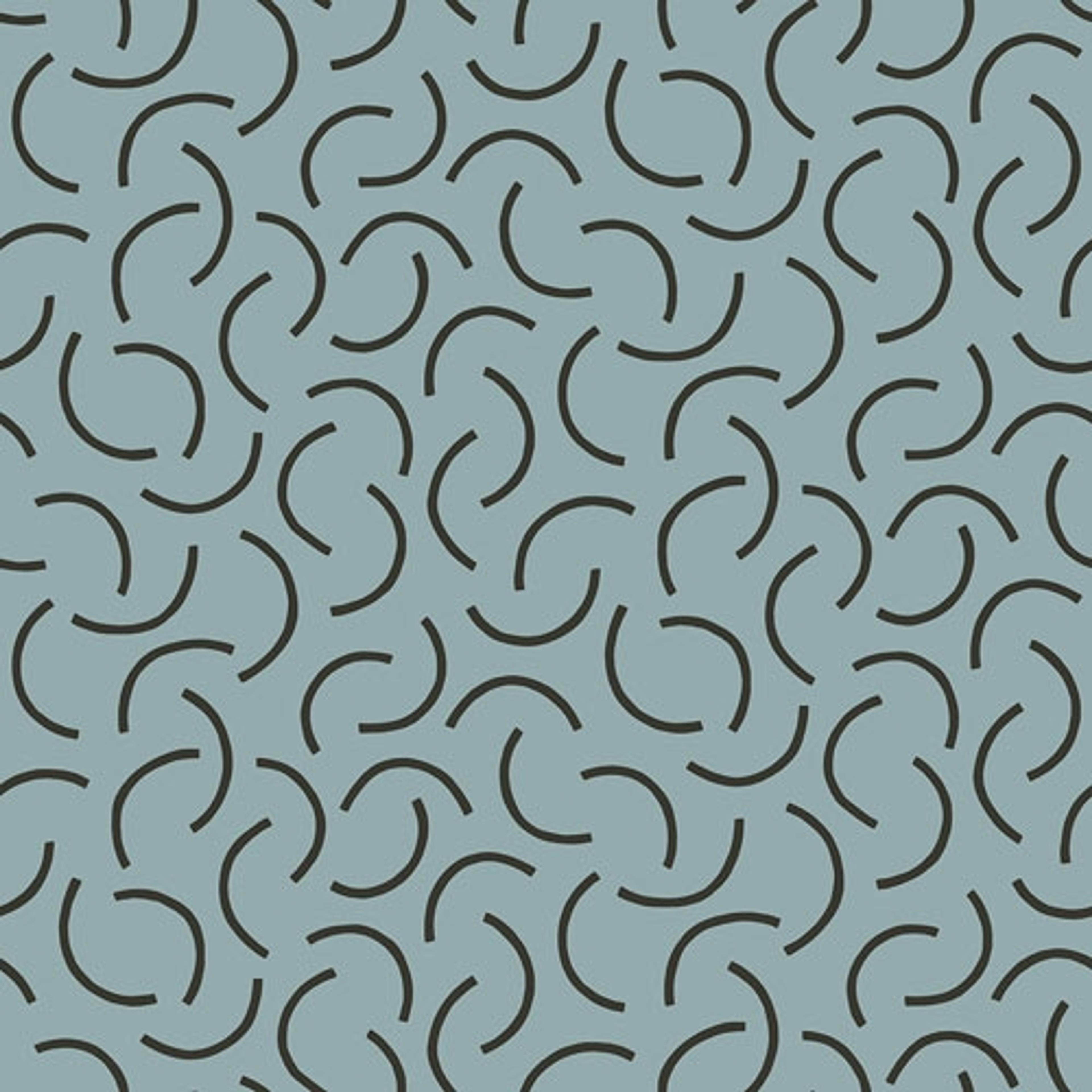 Tarn Tesmpest tapet från Midbec med geometriskt, retro mönster i grå. Från kollektionen Kinfolk. Nonwoven-material med förskjuten passning.