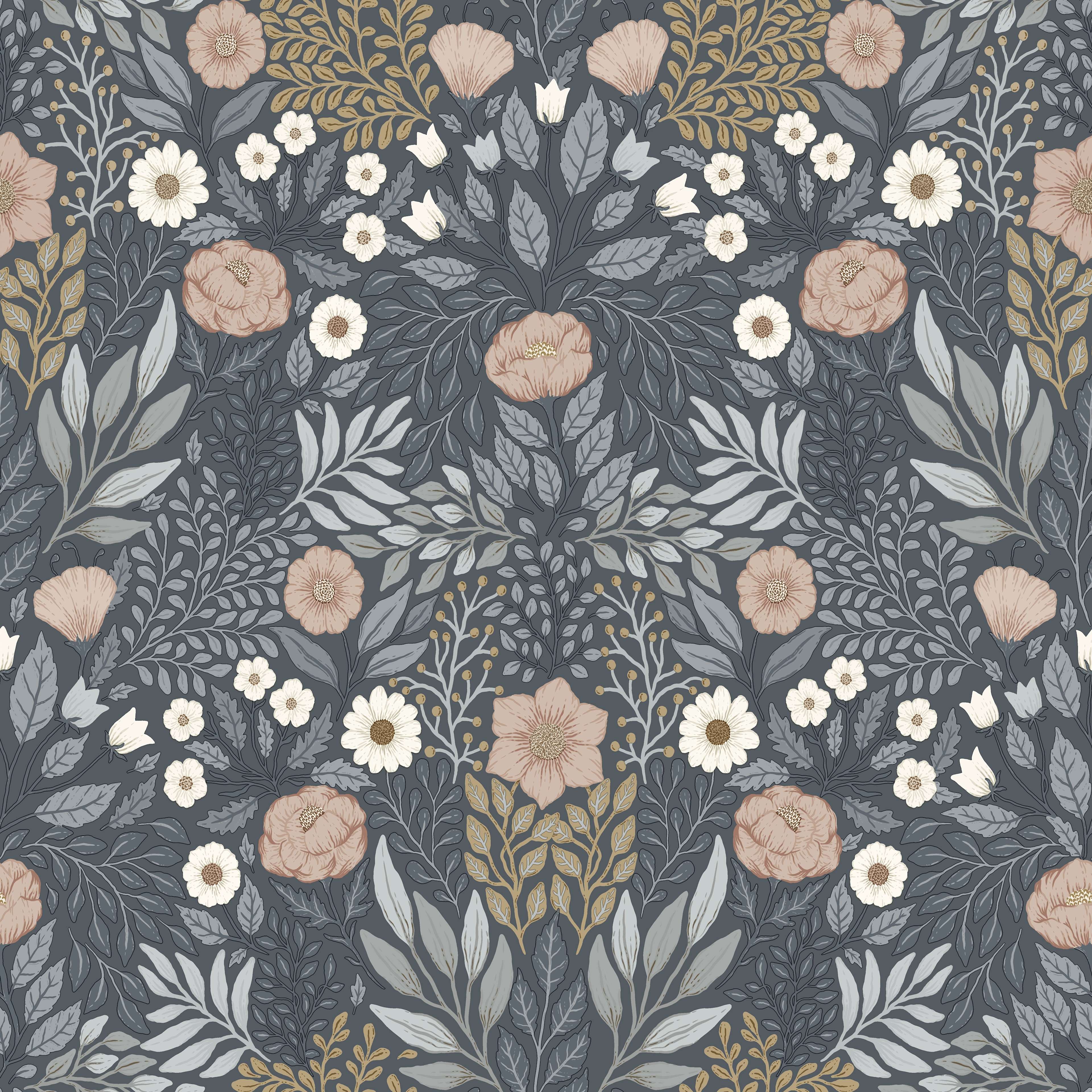 Klara o Tove äng blågrå, tapet tapet med blommigt mönster i blå. Från kollektionen Klara o Tove. Nonwoven-material med rak passning. Passar i vardagsrum, sovrum och hall.