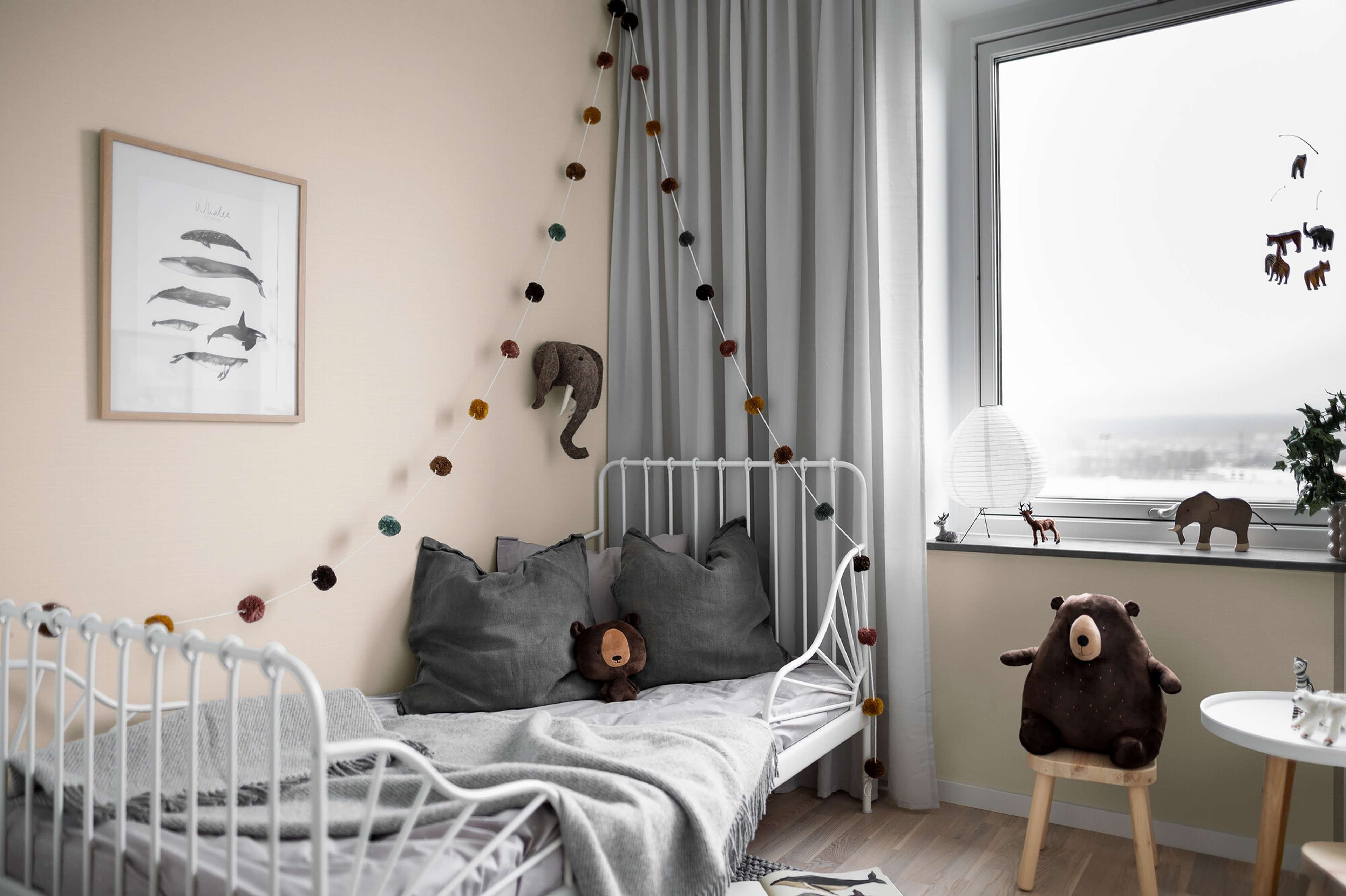 Borosan 21 8645 tapet enfärgad i beige. Från kollektionen Borosan 21. Papper-material.