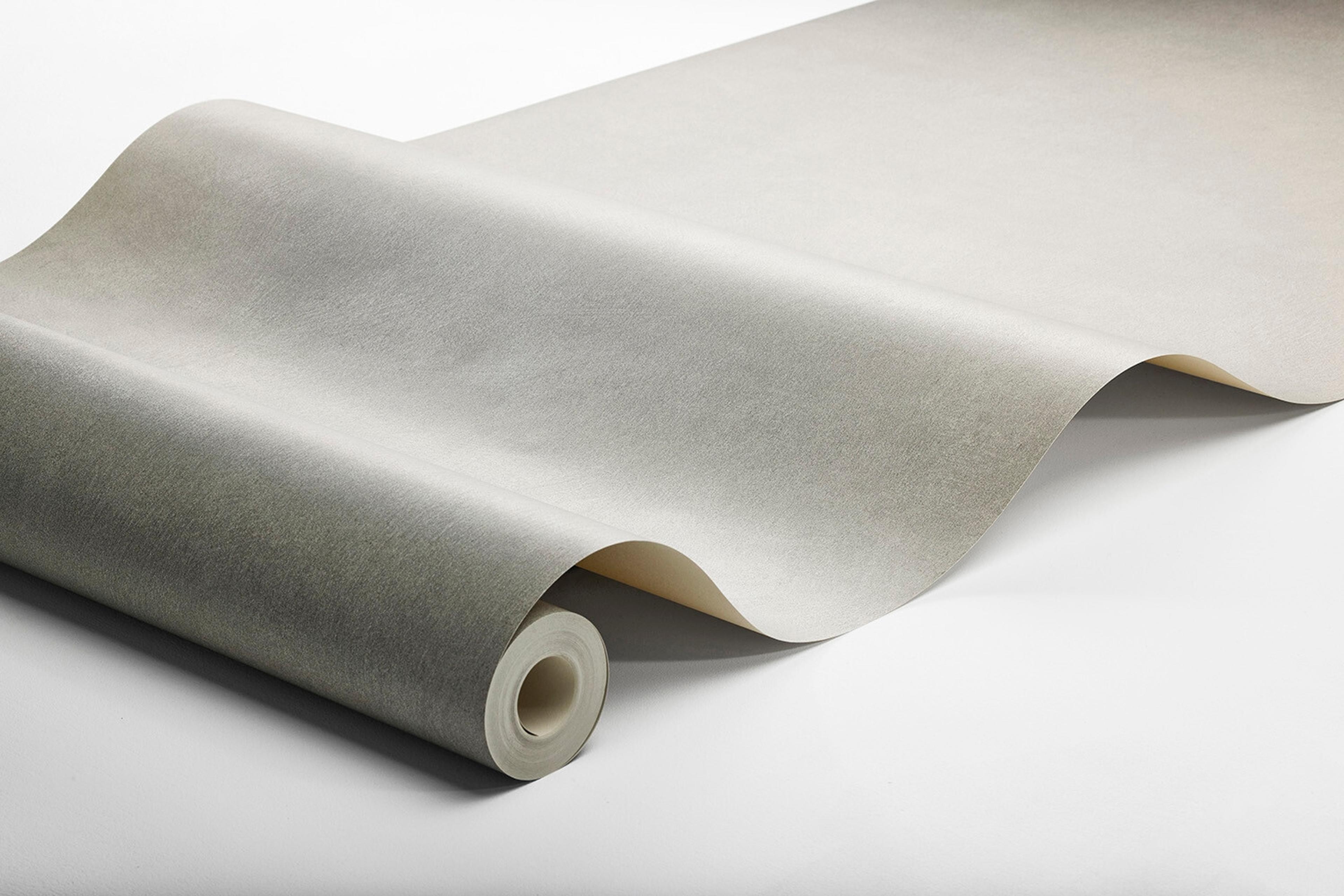 Shades Quartzite tapet enfärgad i grå. Från kollektionen shades. Nonwoven-material. Passar i hall.