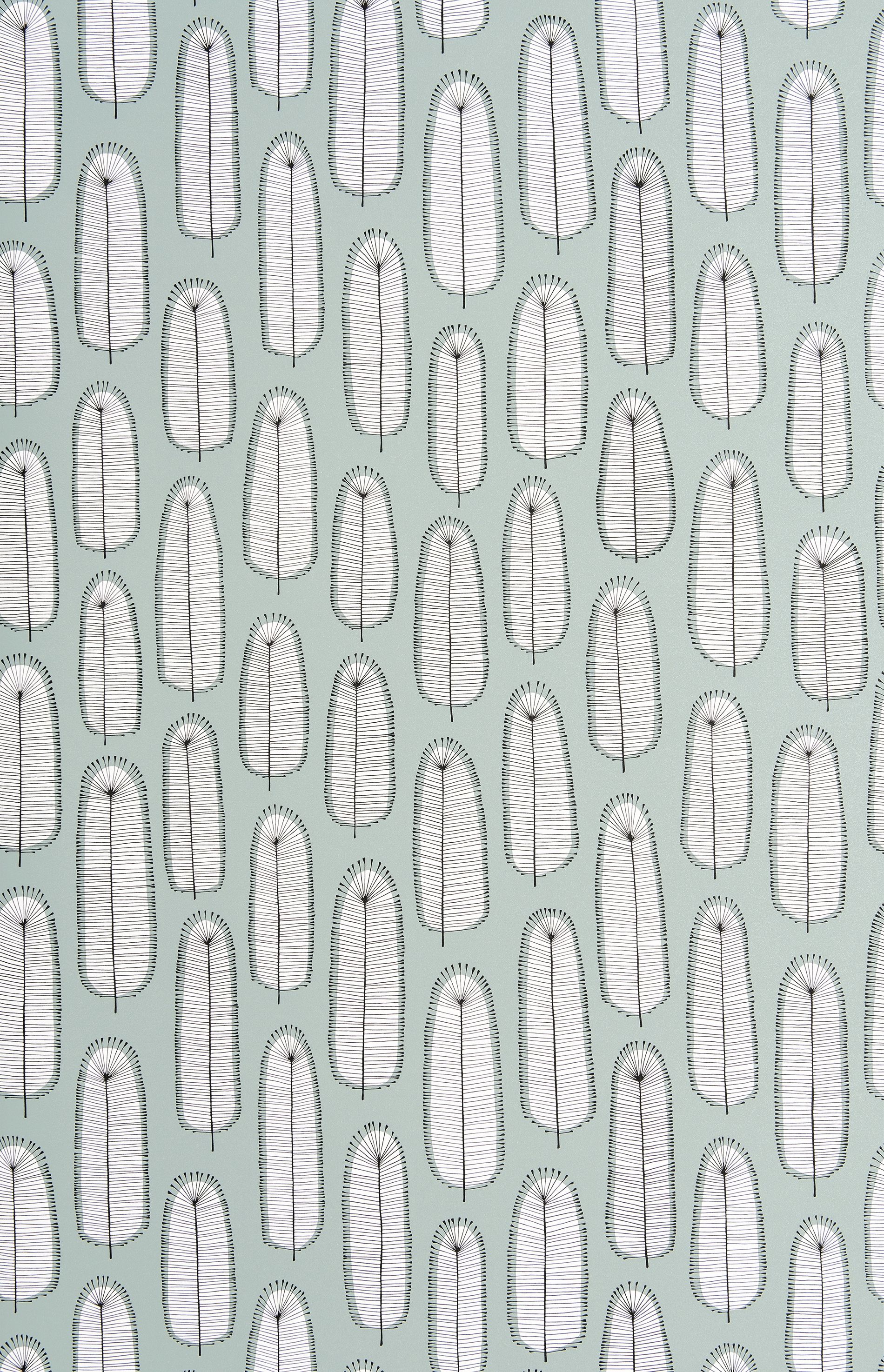 Bloom Blossom tapet från Midbec med blommigt, retro mönster i blå. Från kollektionen Seven Sisters. Nonwoven-material med rak passning.