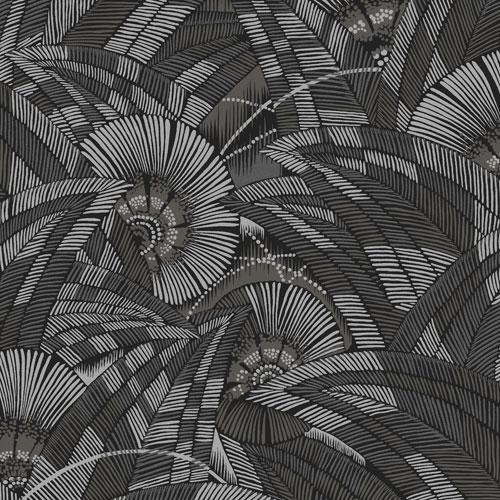 Bali Night tapet tapet från Midbec med botaniskt mönster i grå. Från kollektionen Tribute. Nonwoven-material med förskjuten passning. Passar i vardagsrum, matsal och hall.