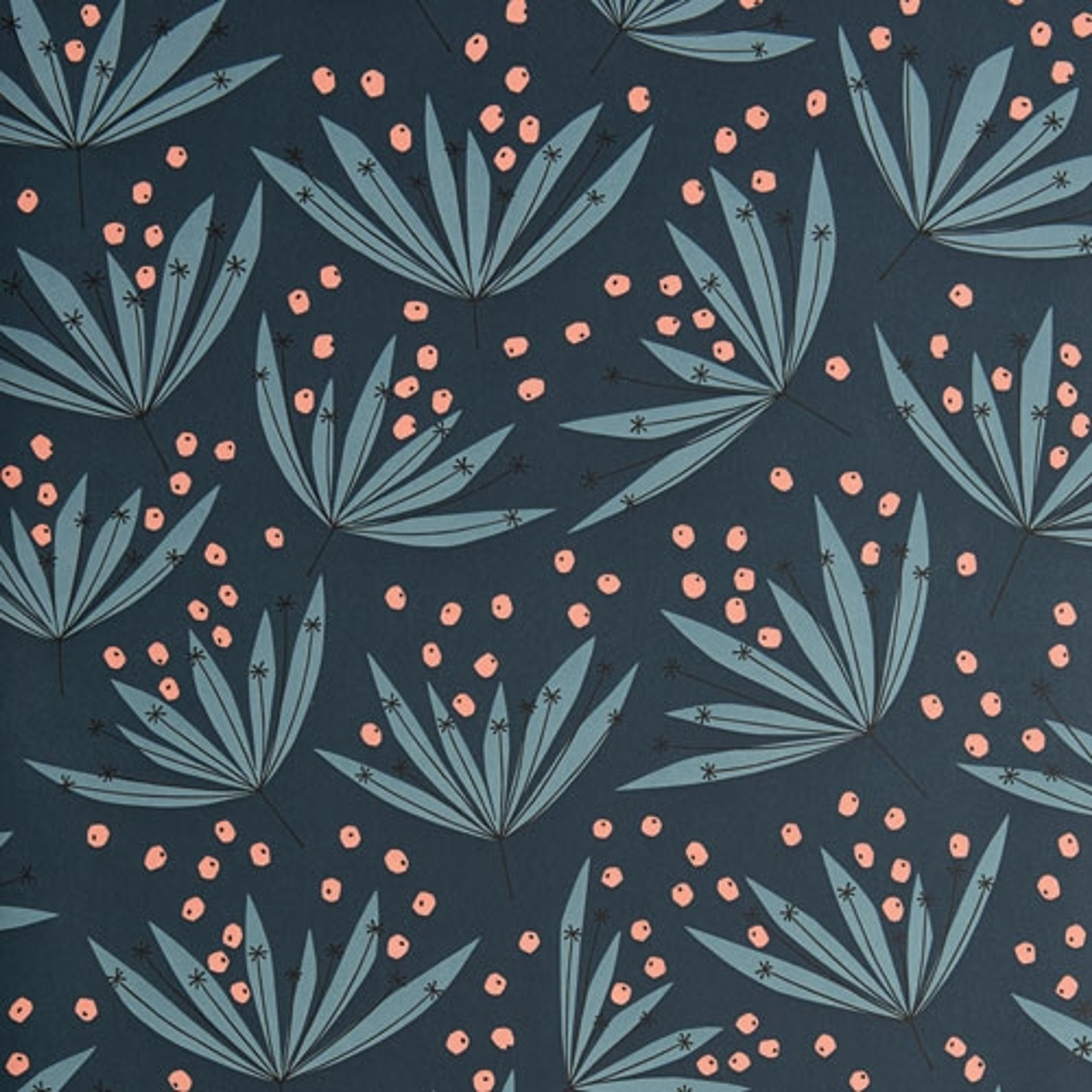 Wildflower Cloudberry tapet från Midbec med geometriskt mönster i blå. Från kollektionen Pioneer. Nonwoven-material med förskjuten passning. Vintage, lek-stil.