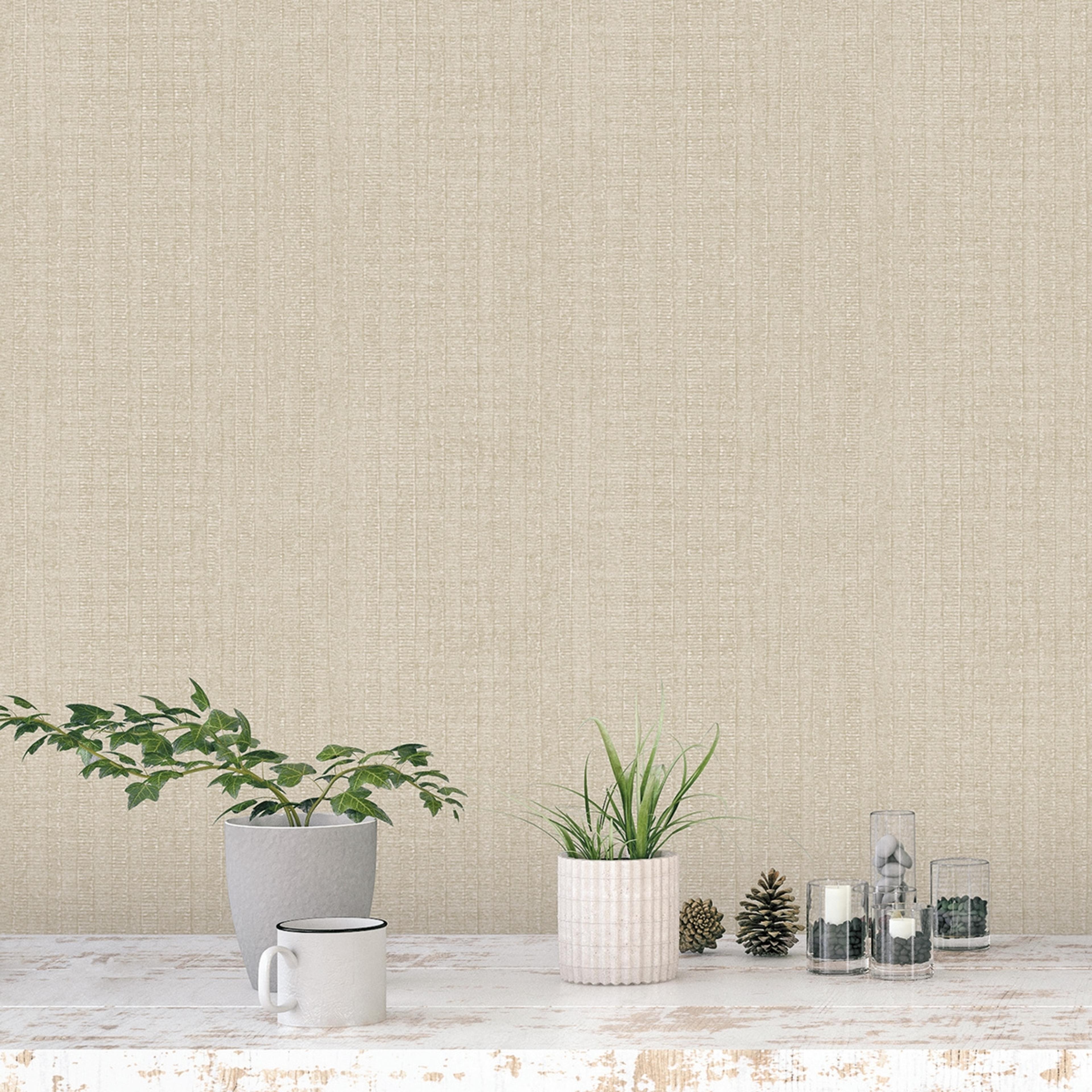 Moss Stripe tapet i beige tapet med randigt mönster i beige. Från kollektionen bazaar. Nonwoven-material med rak passning. Passar i vardagsrum och matsal.