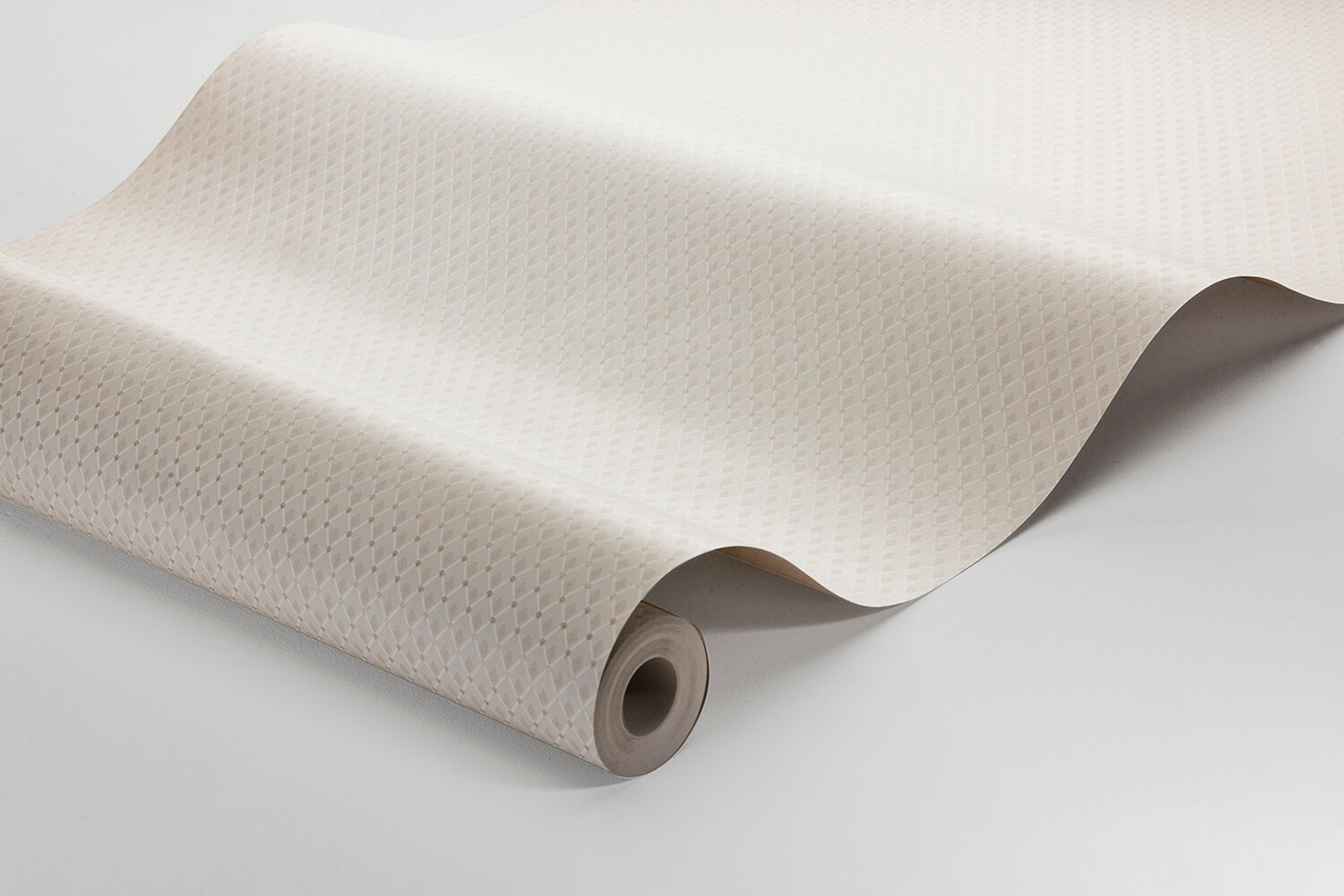 Fredrika tapet med trellis mönster i beige. Från kollektionen timeless traditions. Nonwoven-material med rak passning.