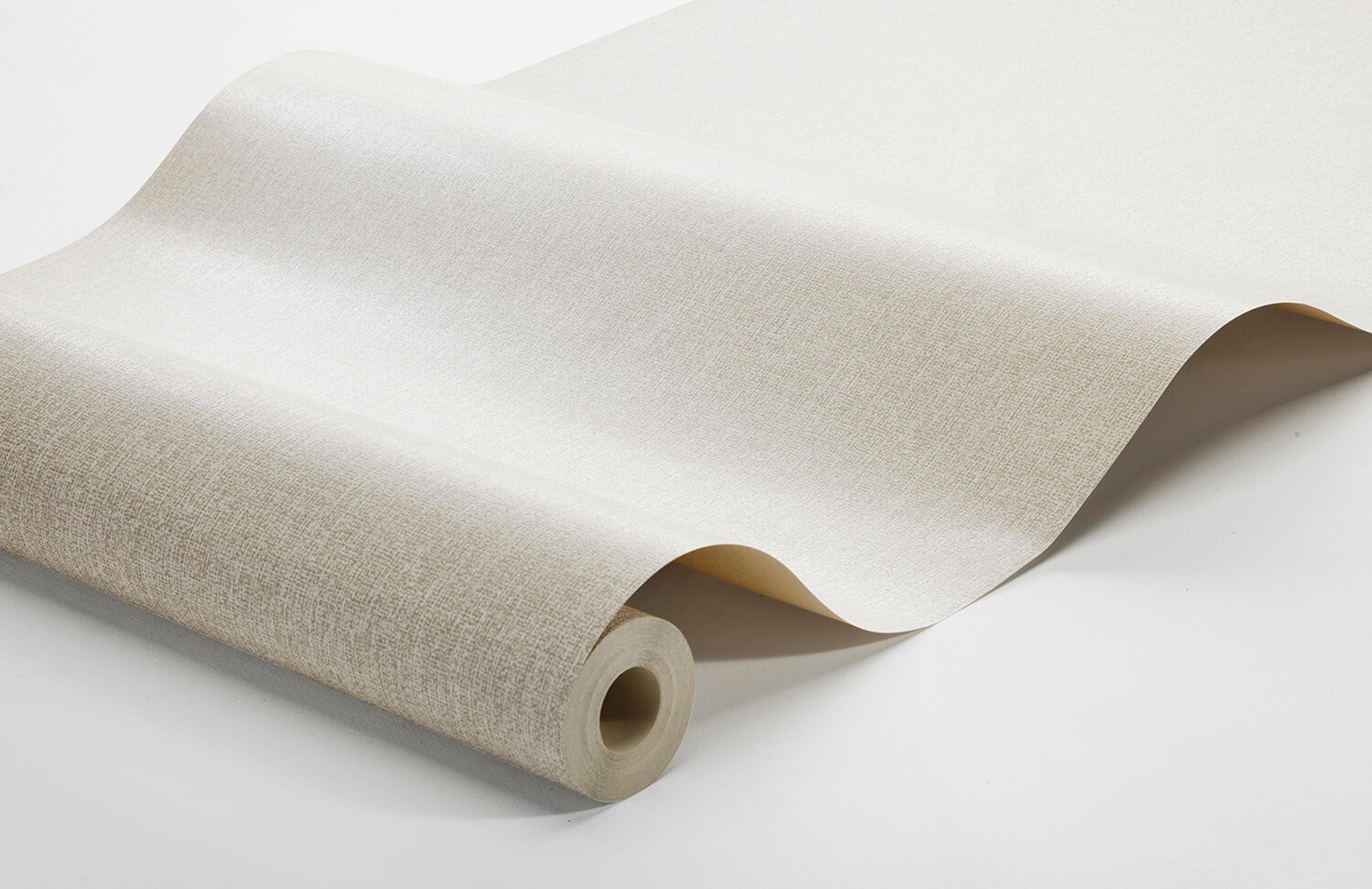 Weaver´s Wall ljus beige tapet enfärgad i beige. Från kollektionen Cottage Garden. Nonwoven-material. Passar i vardagsrum, matsal och hall.