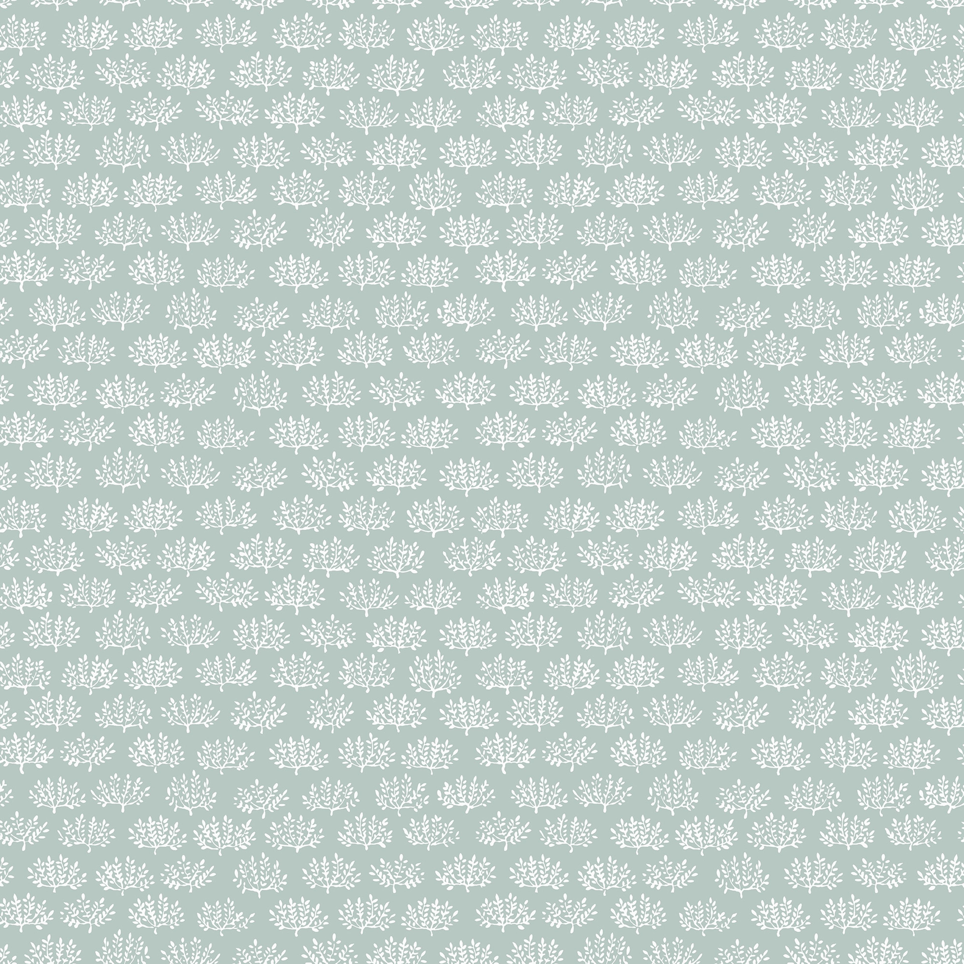 Majken blå tapet med botaniskt mönster i blå. Från kollektionen Gammalsvenska klassiker 1850–1950. Nonwoven-material med rak passning.