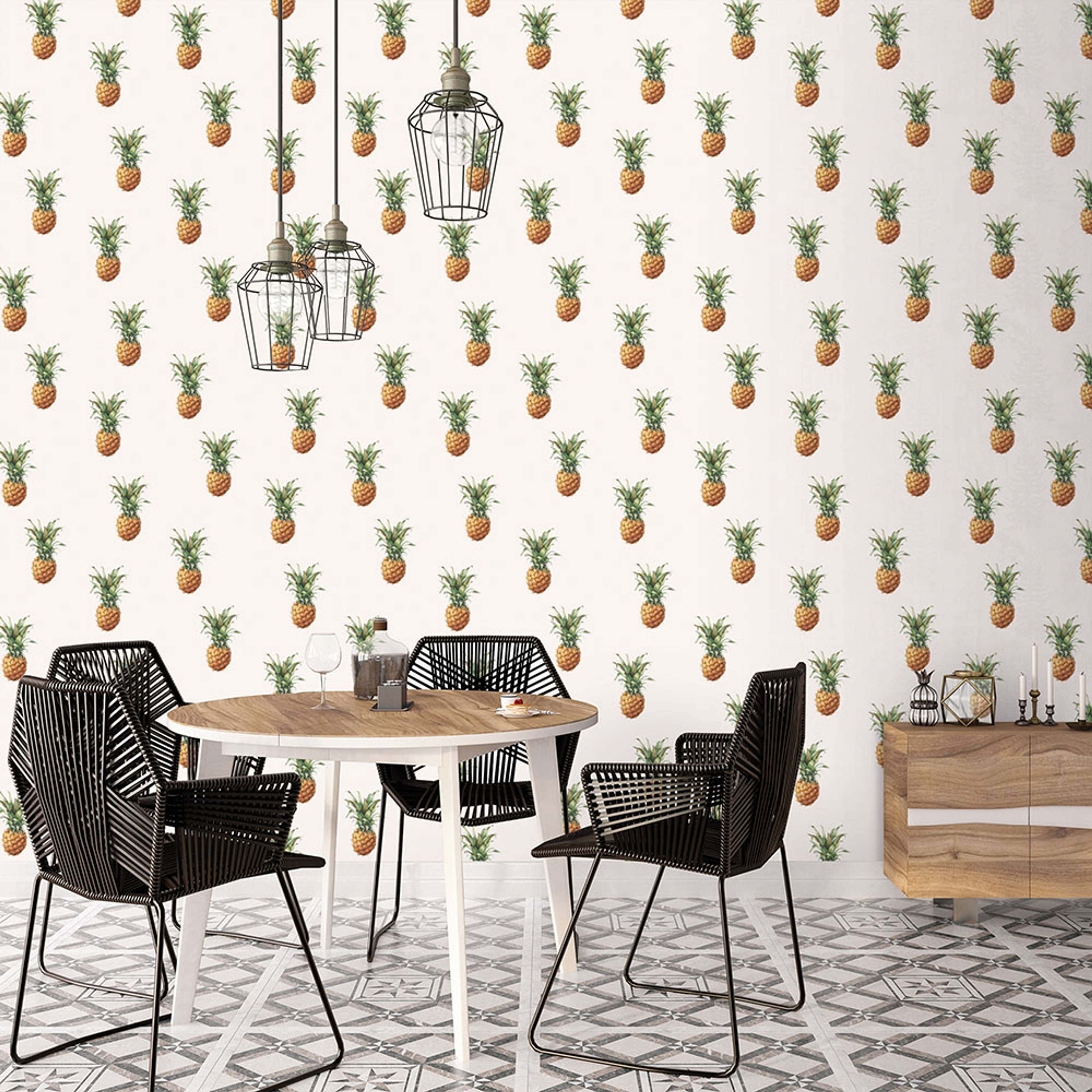 Pineapples tapet i vit. Från kollektionen Just Kitchens. Nonwoven-material med förskjuten passning.
