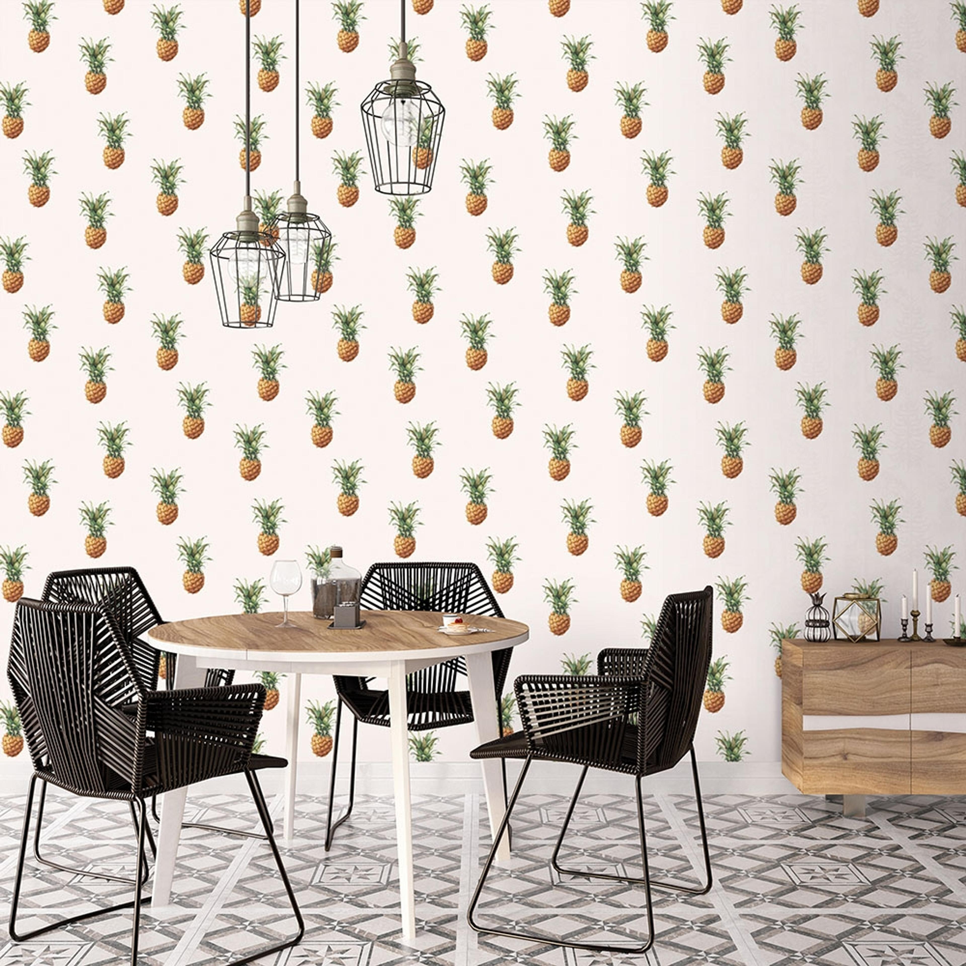 Pineapples tapet i vit. Från kollektionen Just Kitchens. Nonwoven-material med förskjuten passning.
