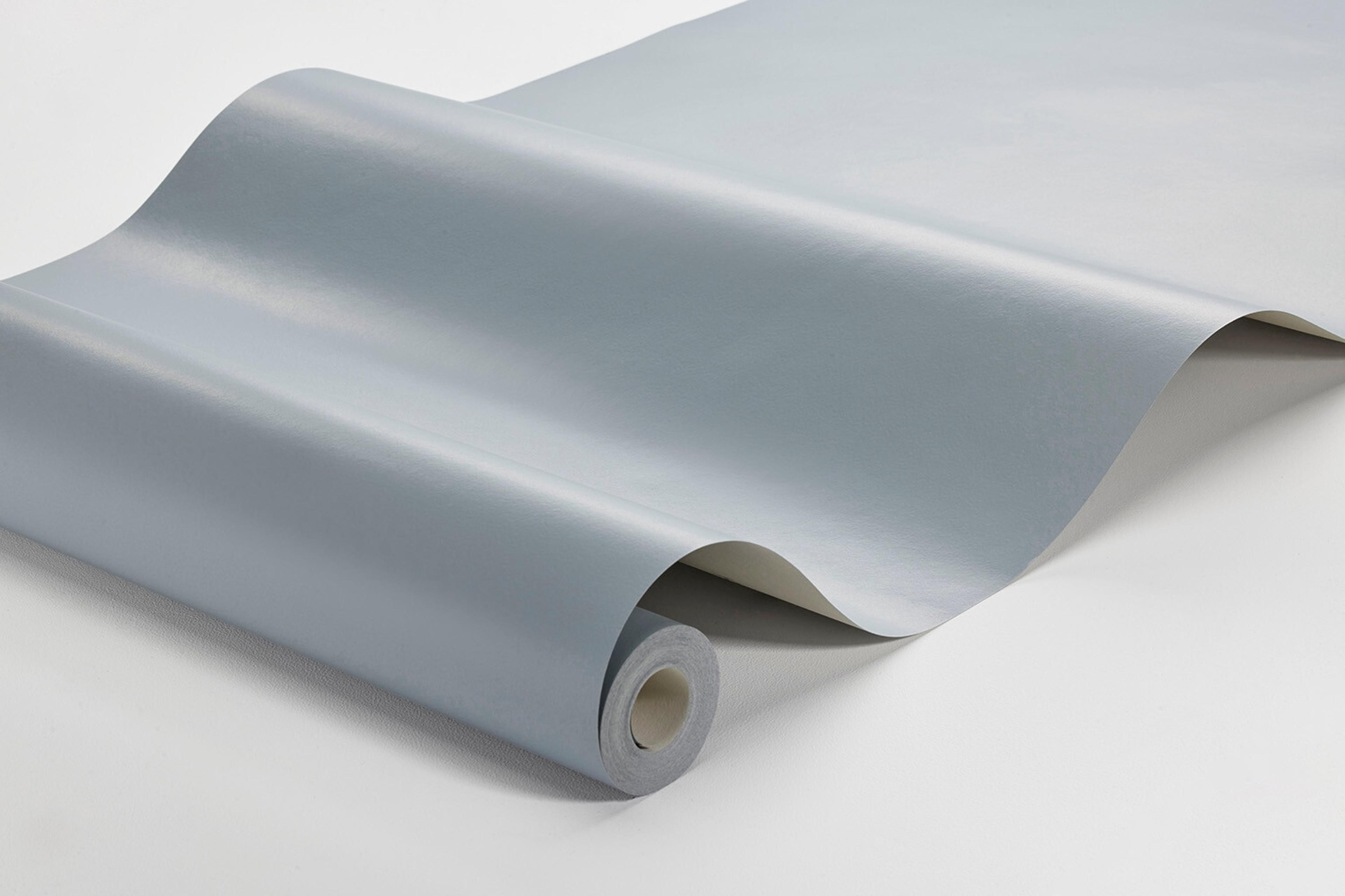Luna Blue tapet enfärgad i blå. Från kollektionen Pigment. Nonwoven-material.