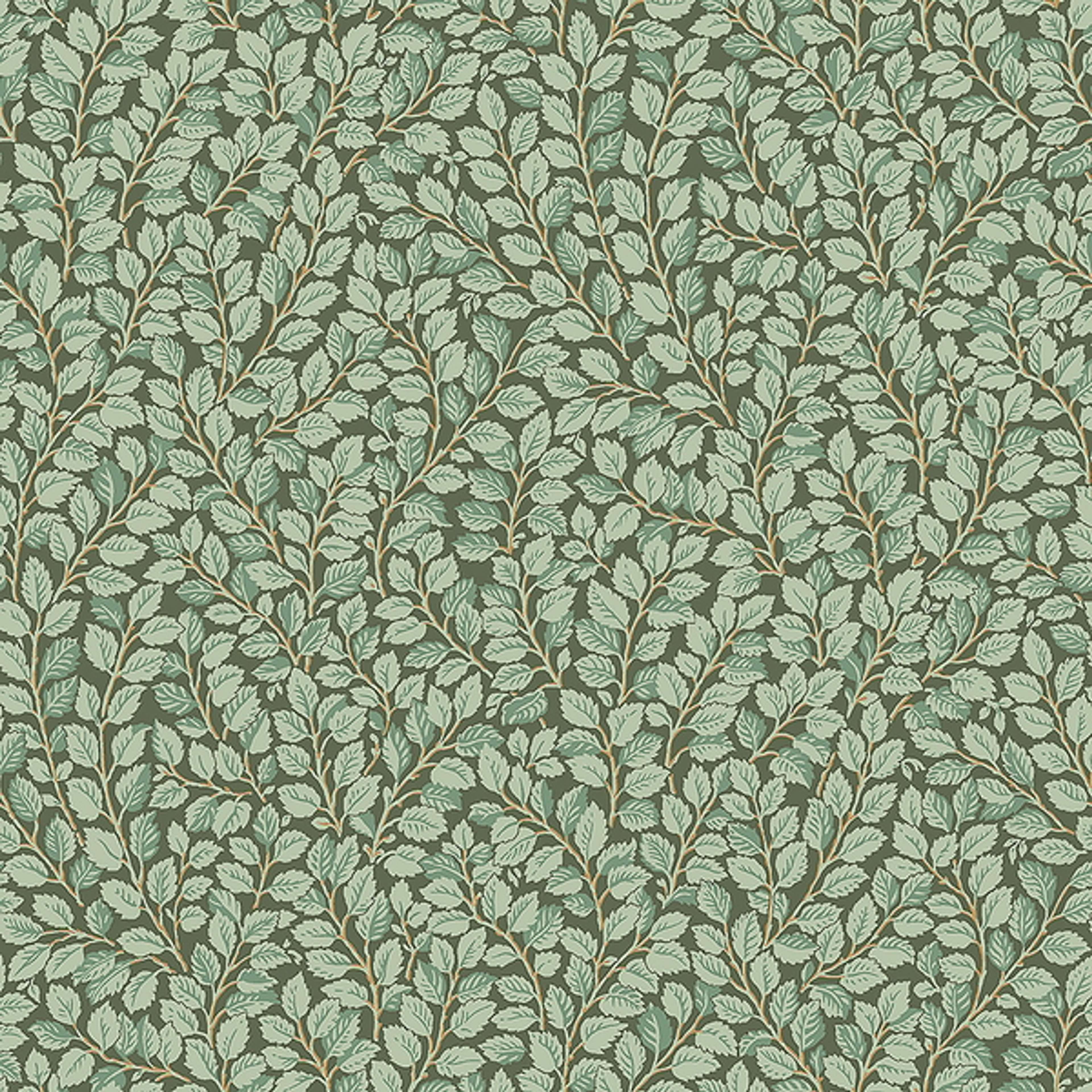 Hazel småbladig, grön tapet från Boråstapeter med botaniskt mönster i grön. Från kollektionen Falsterbo III. Nonwoven-material med rak passning.