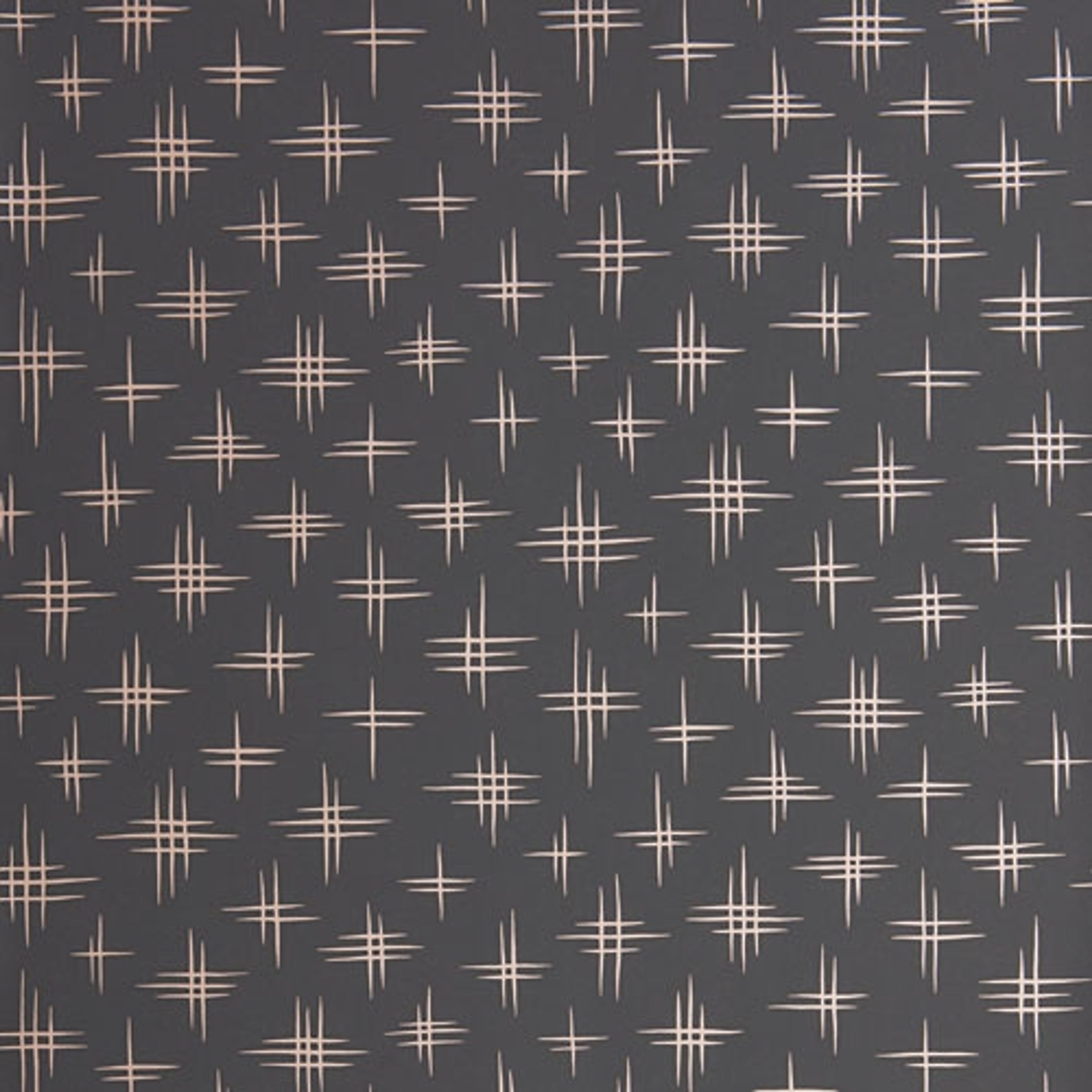 Limelight Flash tapet från Midbec med himmel mönster i grå. Från kollektionen Pioneer. Nonwoven-material med förskjuten passning.