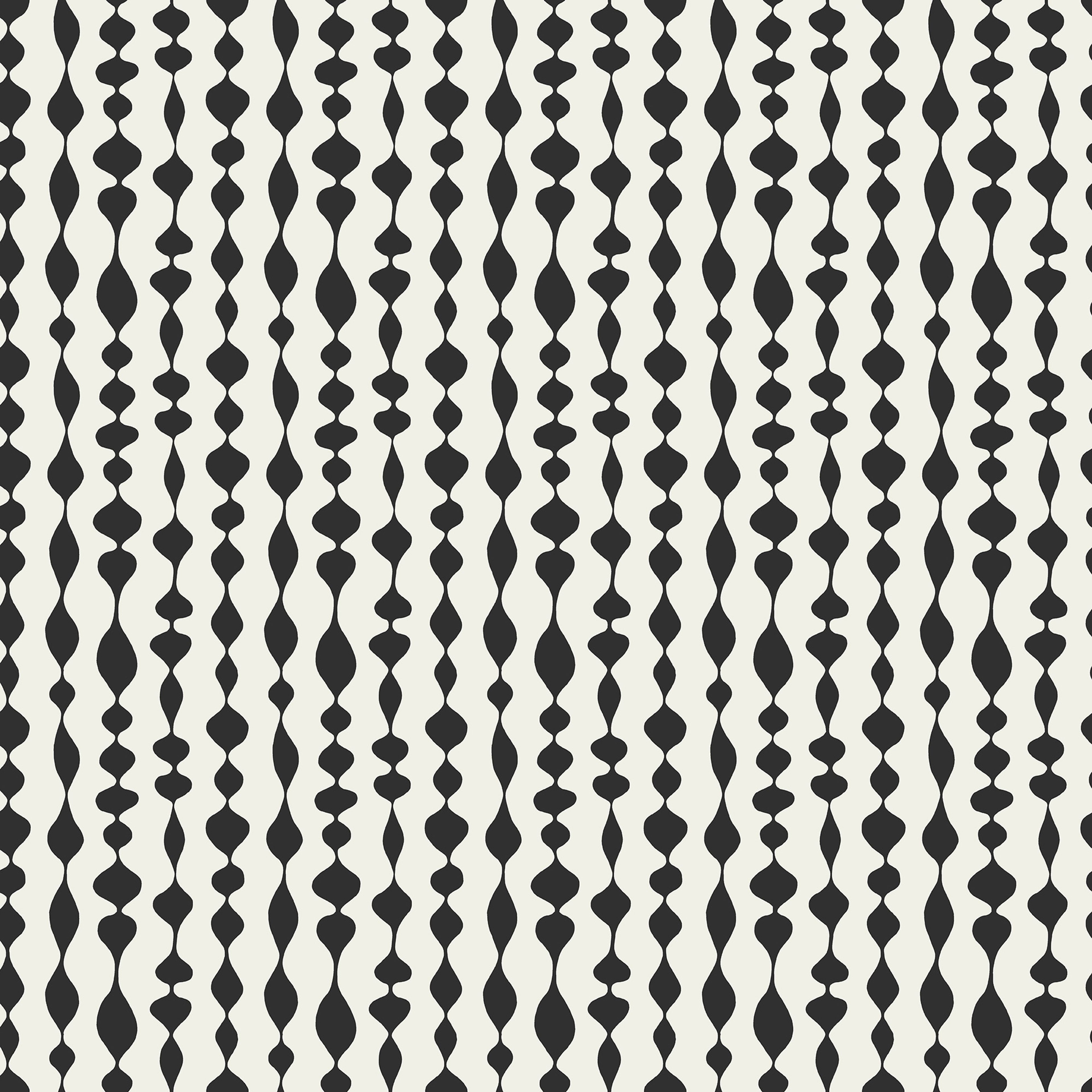 Margaret Rose svart tapet med grafiskt mönster i svart. Från kollektionen Gammalsvenska klassiker 1850–1950. Nonwoven-material med rak passning.