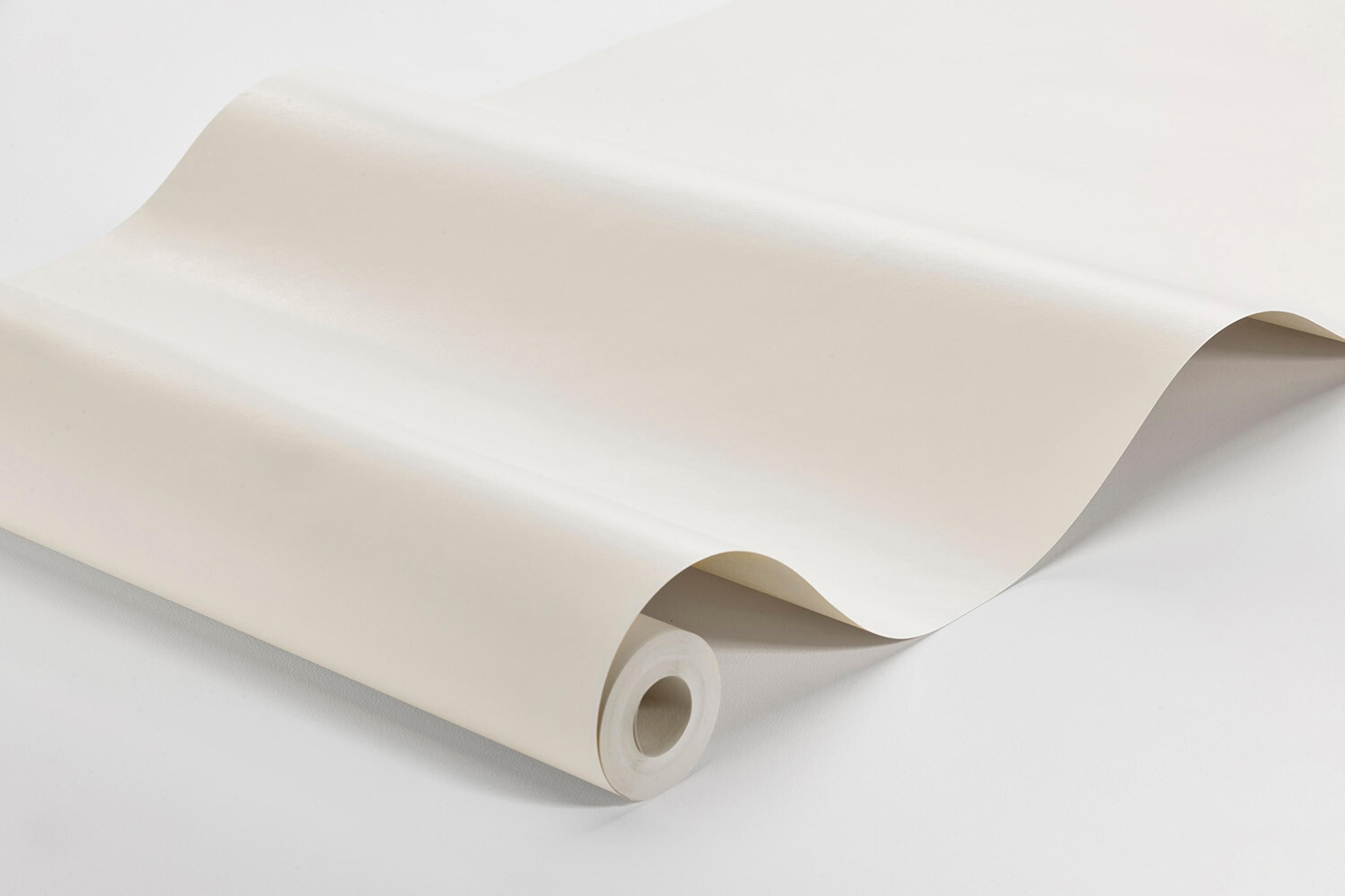 Eggshell tapet enfärgad i vit. Från kollektionen Pigment. Nonwoven-material.