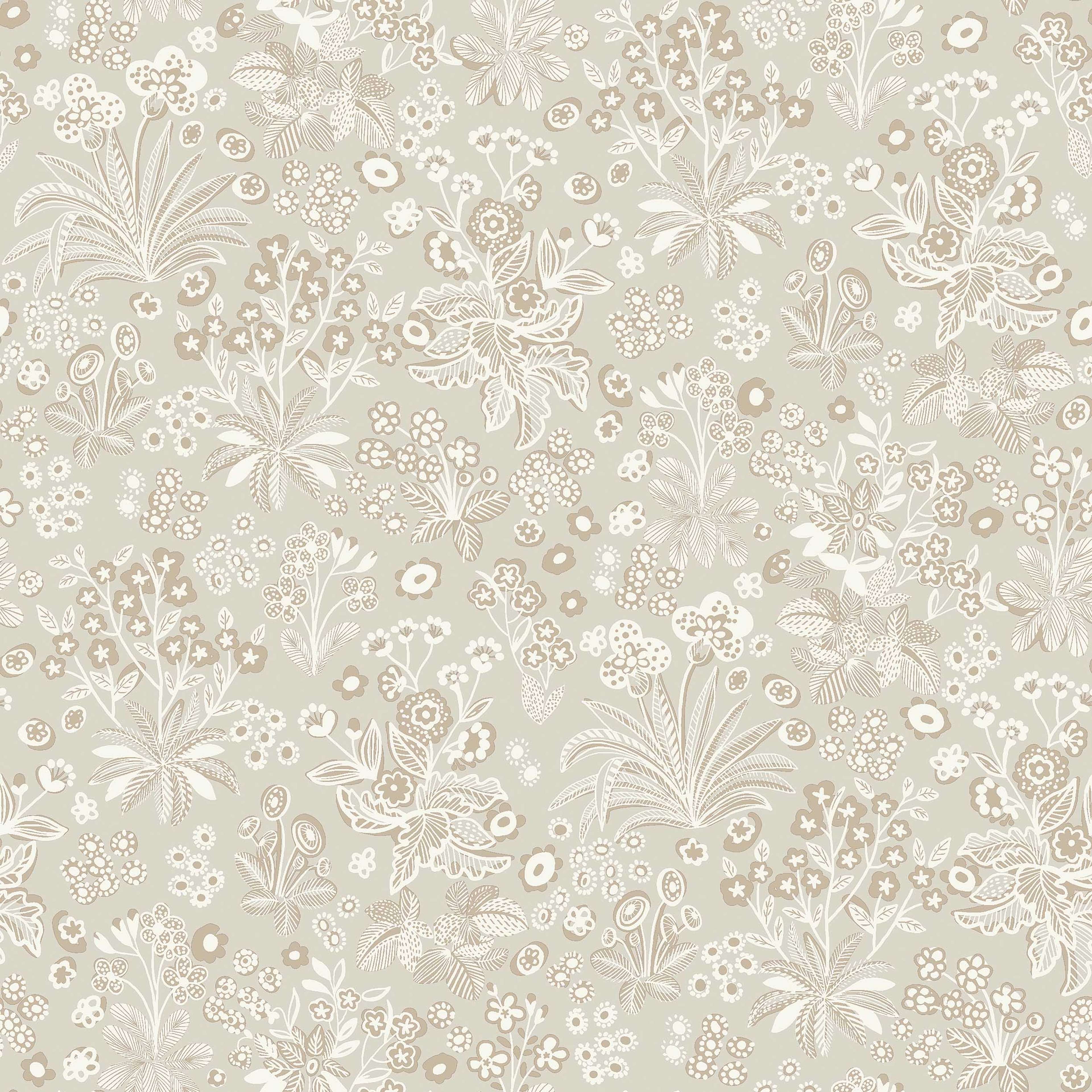 Tuva beige, tapet tapet med blommigt mönster i beige. Från kollektionen Nordic Folk. Nonwoven-material med rak passning. Passar i vardagsrum.
