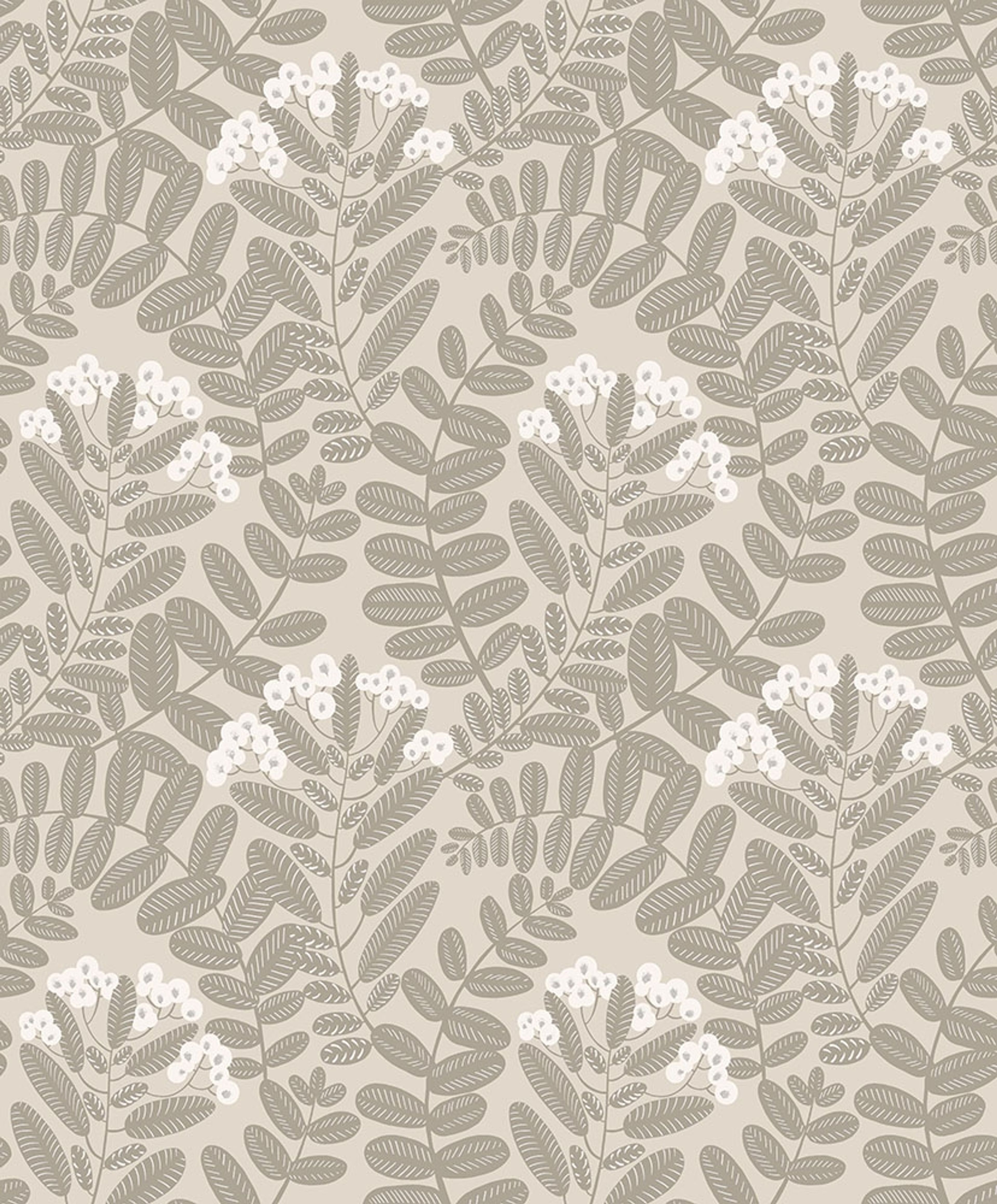 Bodie, beige tapet tapet med småmönstrat, blommigt mönster i beige. Från kollektionen Aquila. Nonwoven-material med förskjuten passning.