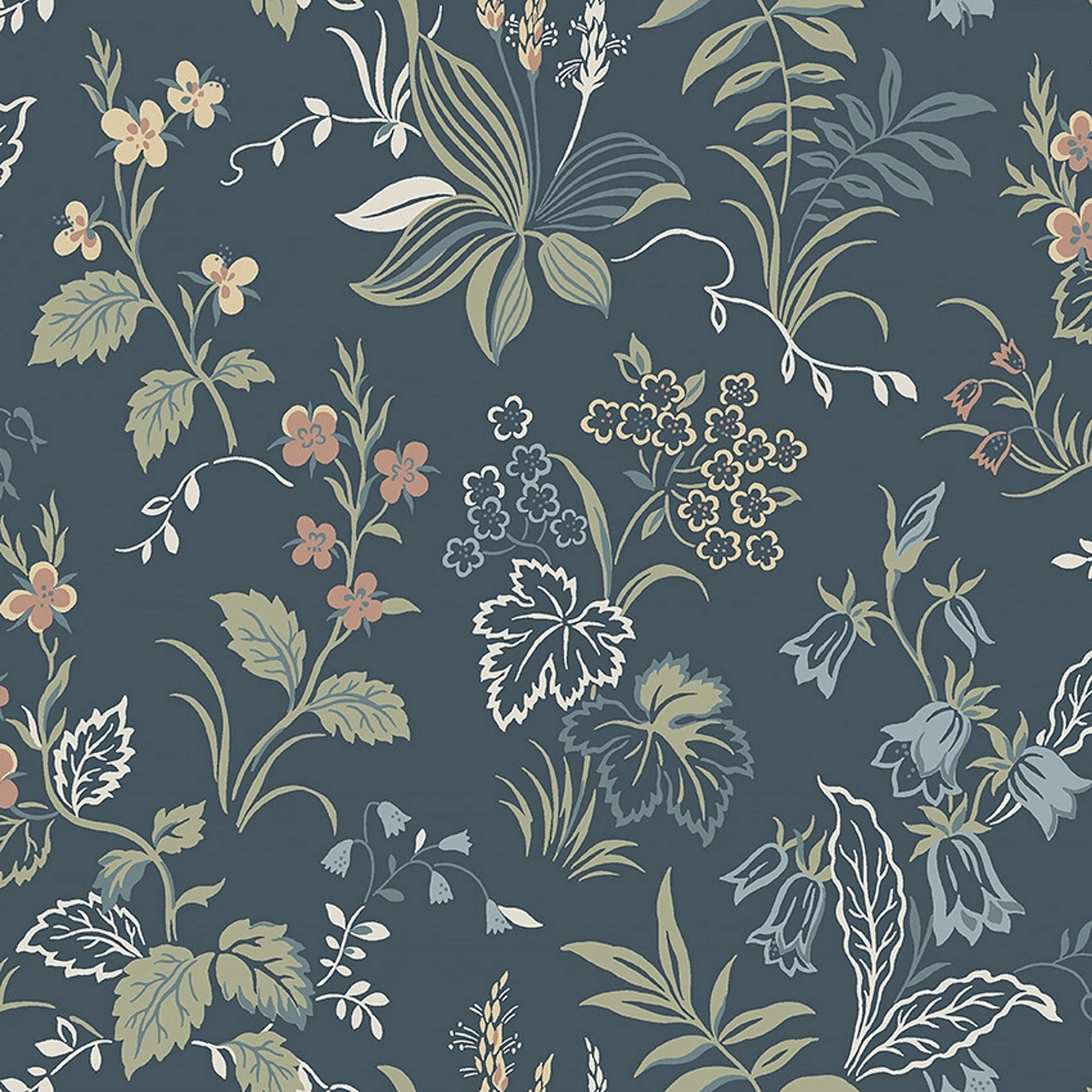 Folklore tapet med blommigt mönster i blå. Från kollektionen timeless traditions. Nonwoven-material med förskjuten passning. Country-stil.