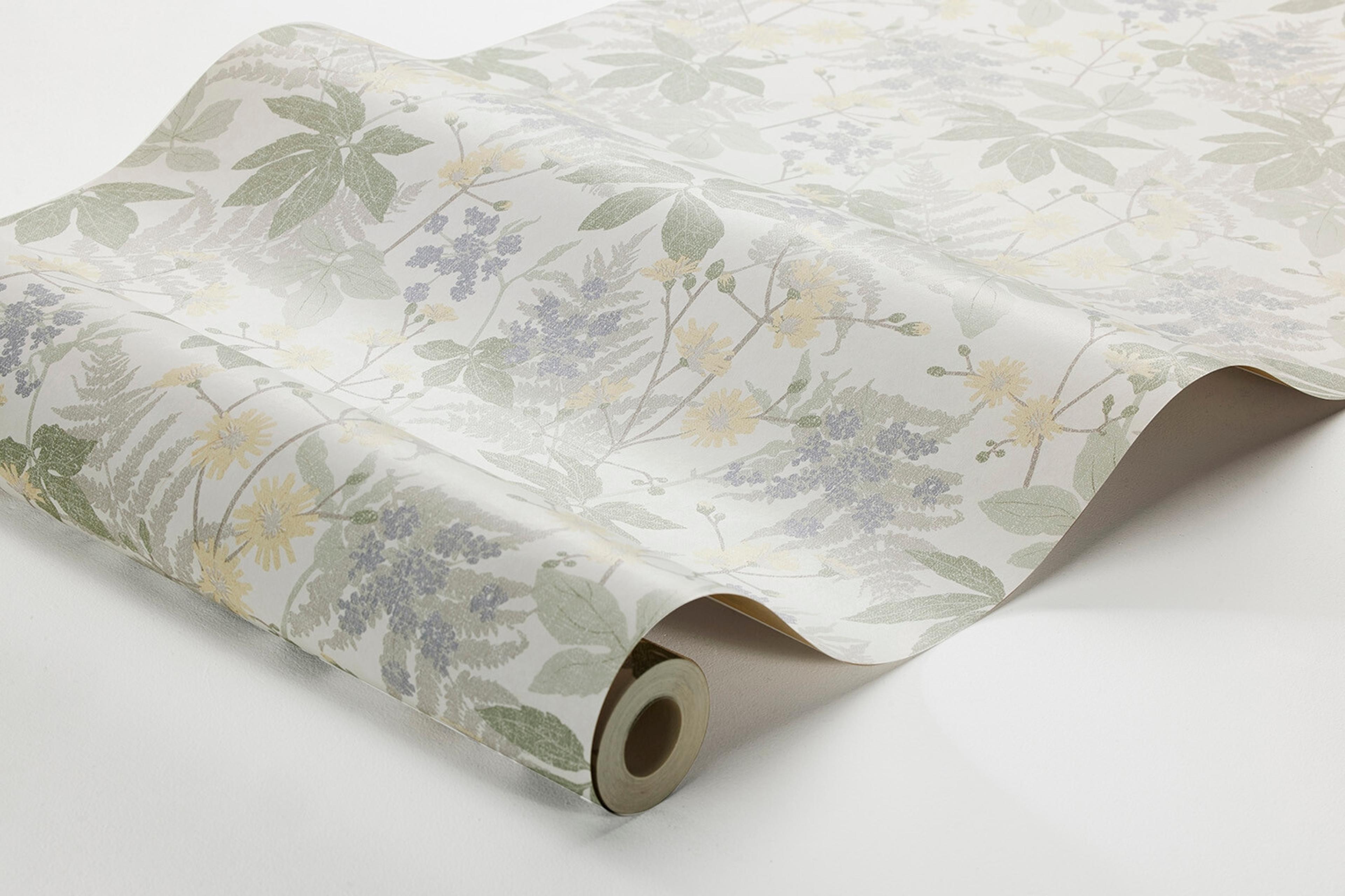 Lindskog tapet med botaniskt mönster. Från kollektionen Essens. Nonwoven-material med rak passning. Passar i vardagsrum, matsal och kök.