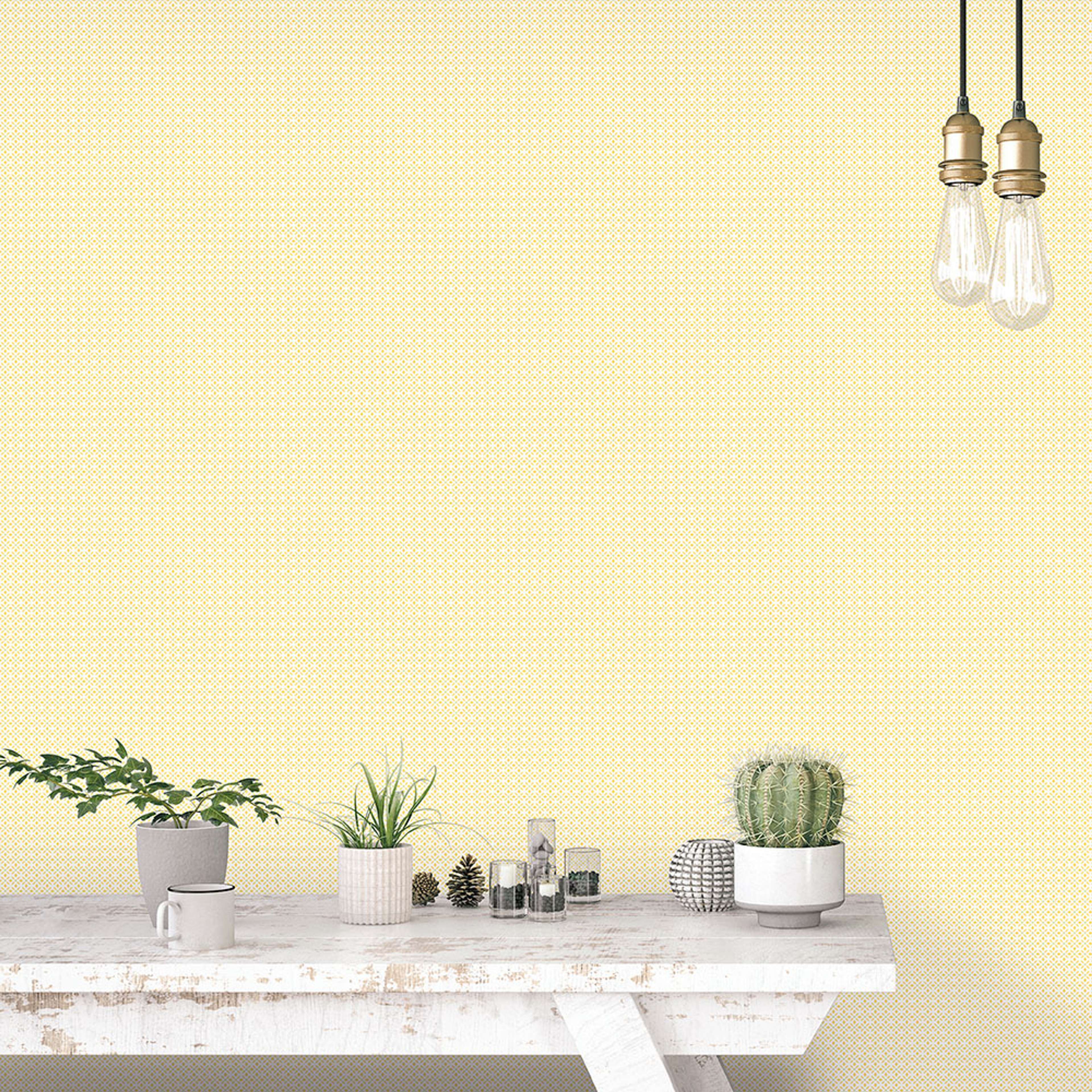 Leaf Dot Spot tapet i gul. Från kollektionen Just Kitchens. Nonwoven-material med rak passning.