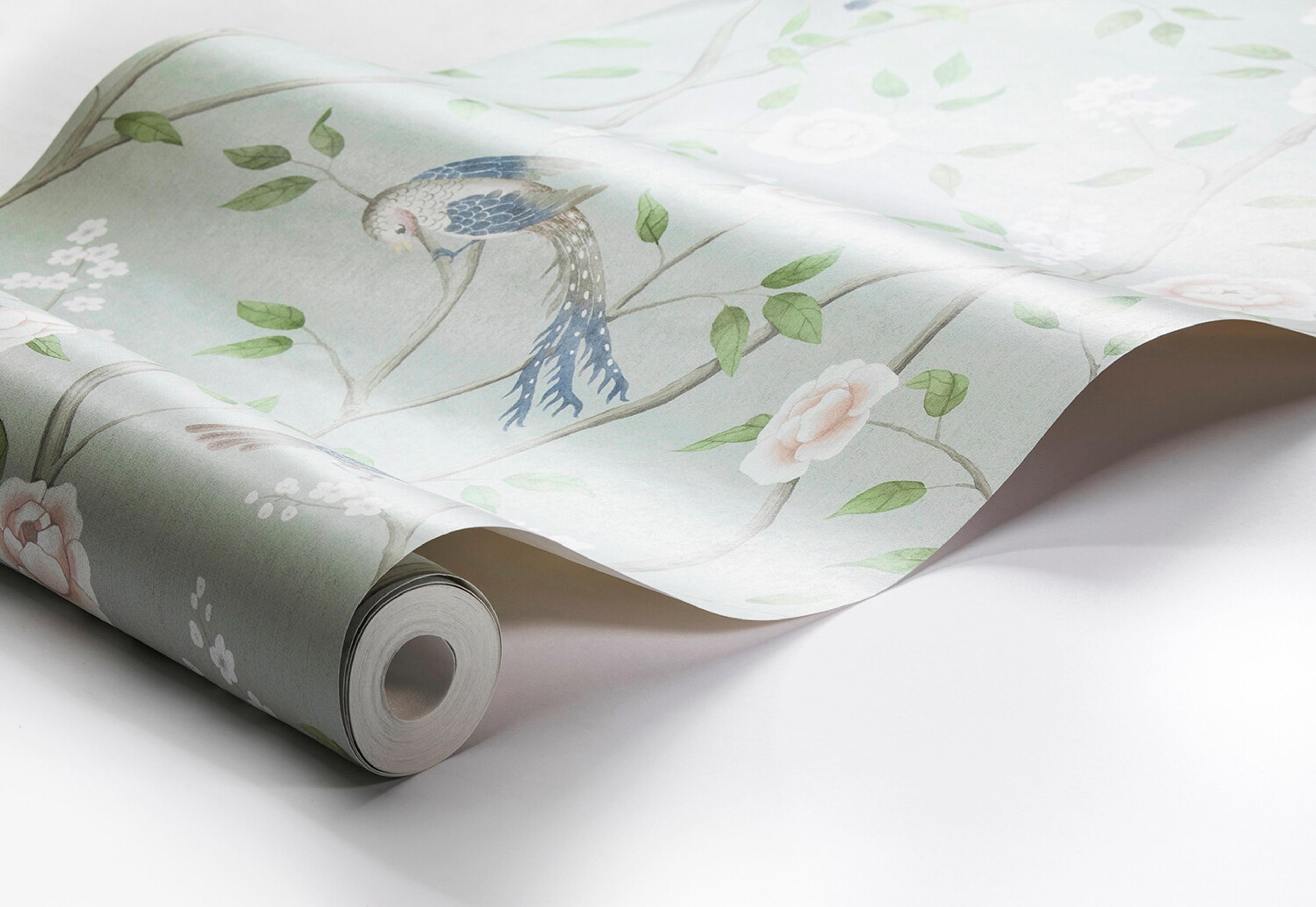 Paradise Birds tapet tapet från Boråstapeter med djur, blommigt mönster i turkos. Från kollektionen Dreamy Escape. Nonwoven-material med förskjuten passning. City-stil. Passar i vardagsrum och matsal.