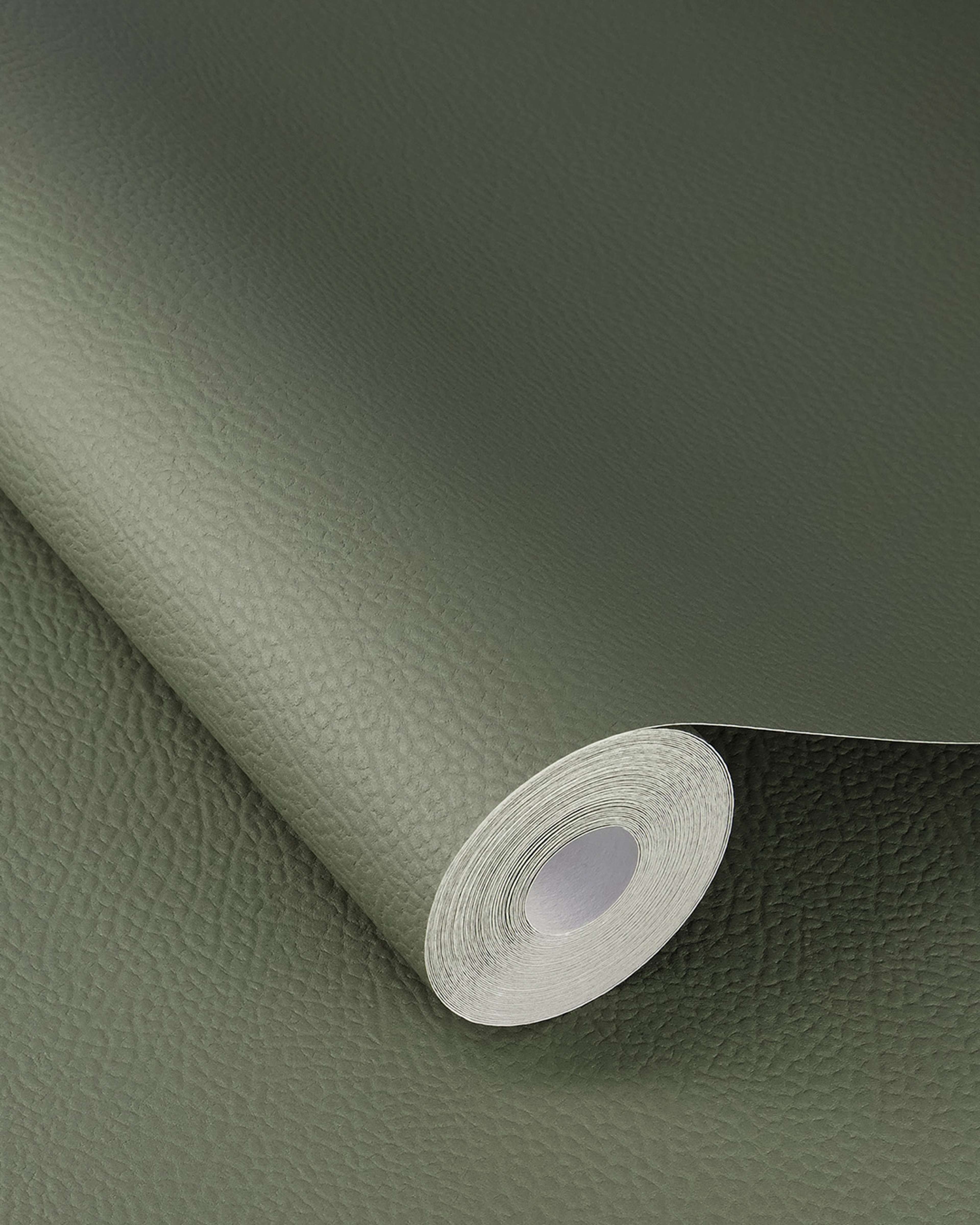 Serengeti 752687 tapet enfärgad i grön. Från kollektionen Serengeti. Nonwoven-material. Passar i vardagsrum och matsal.