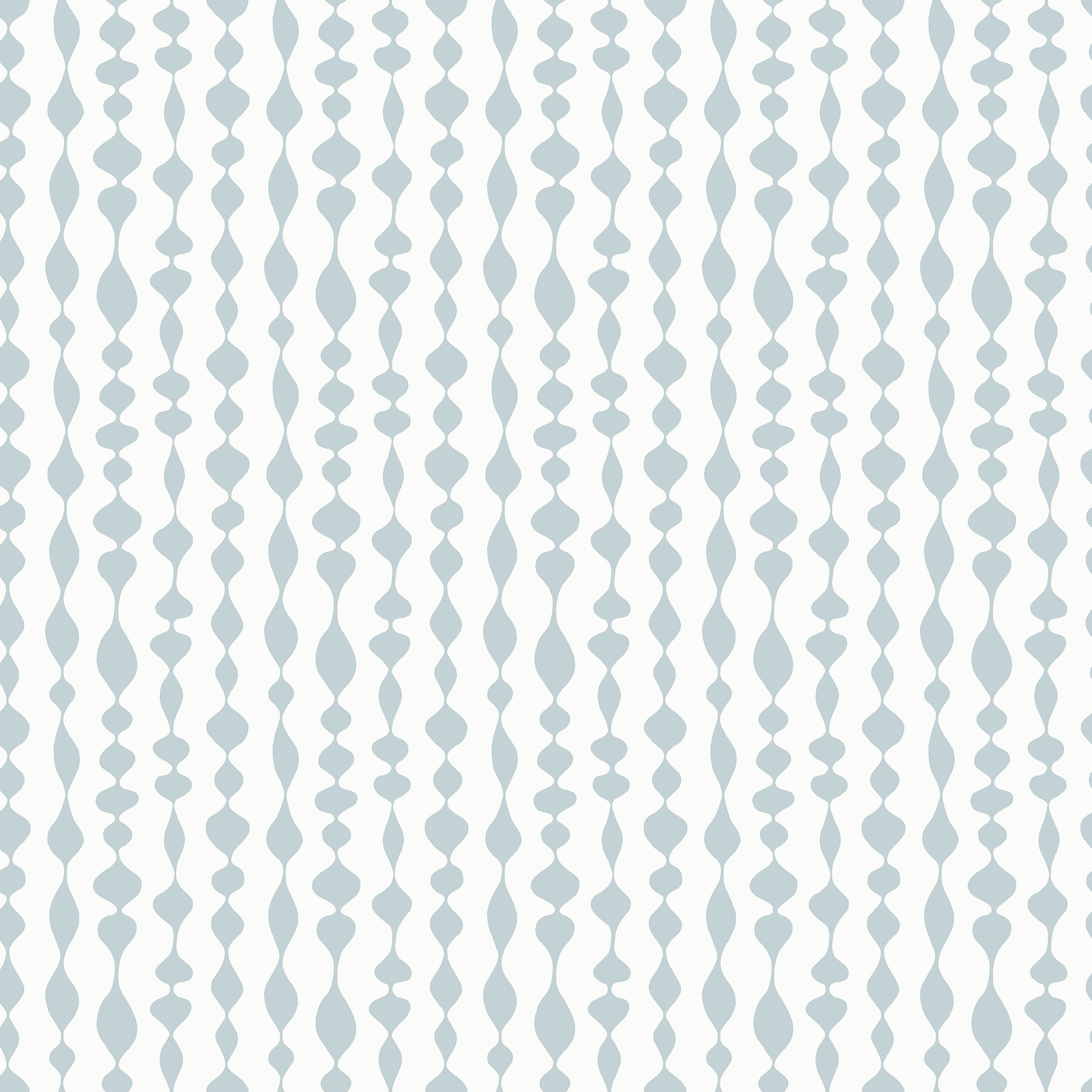 Margaret Rose blå tapet med grafiskt mönster i blå. Från kollektionen Gammalsvenska klassiker 1850–1950. Nonwoven-material med rak passning.