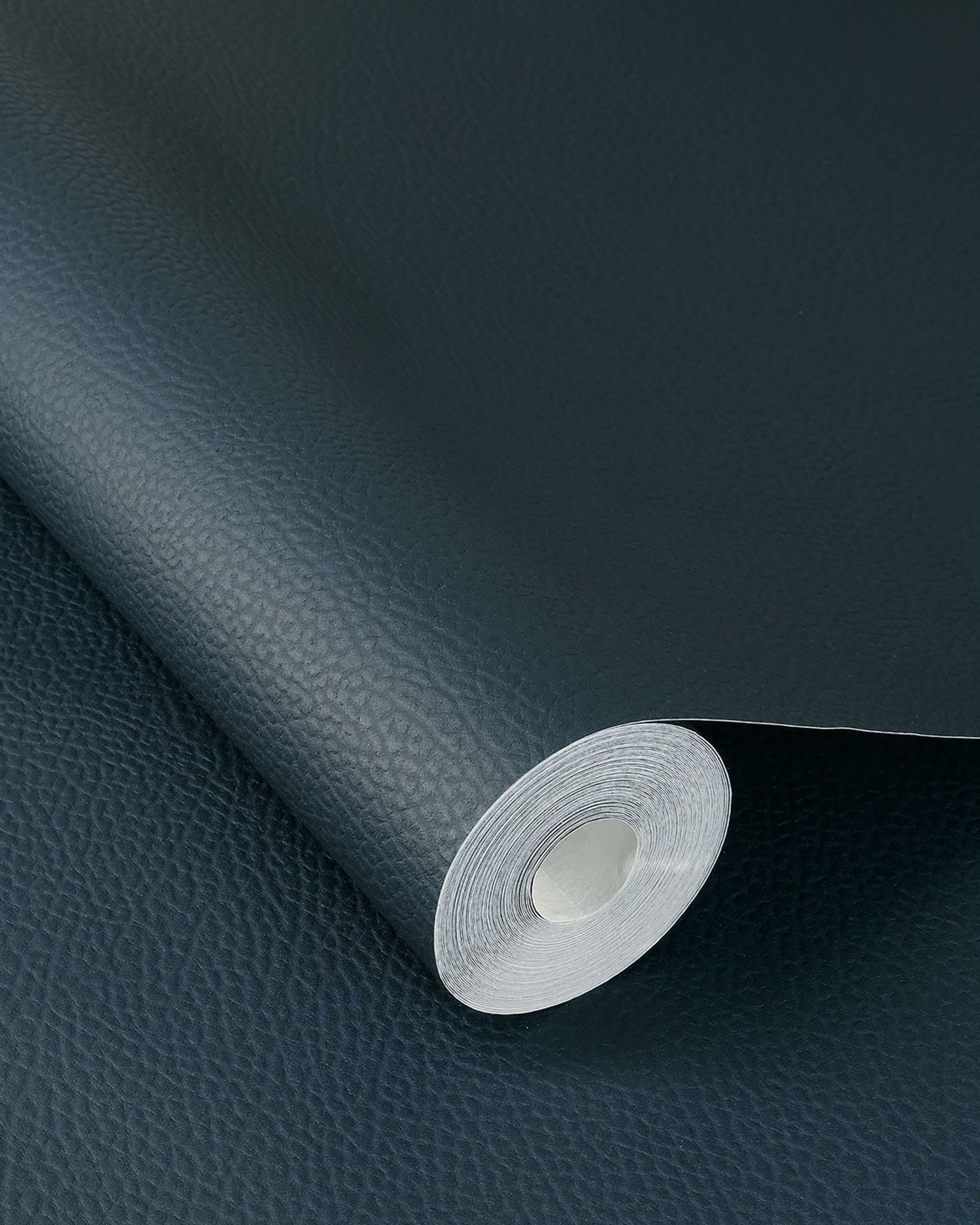 Serengeti 752670 tapet enfärgad i blå. Från kollektionen Serengeti. Nonwoven-material. Passar i vardagsrum och matsal.
