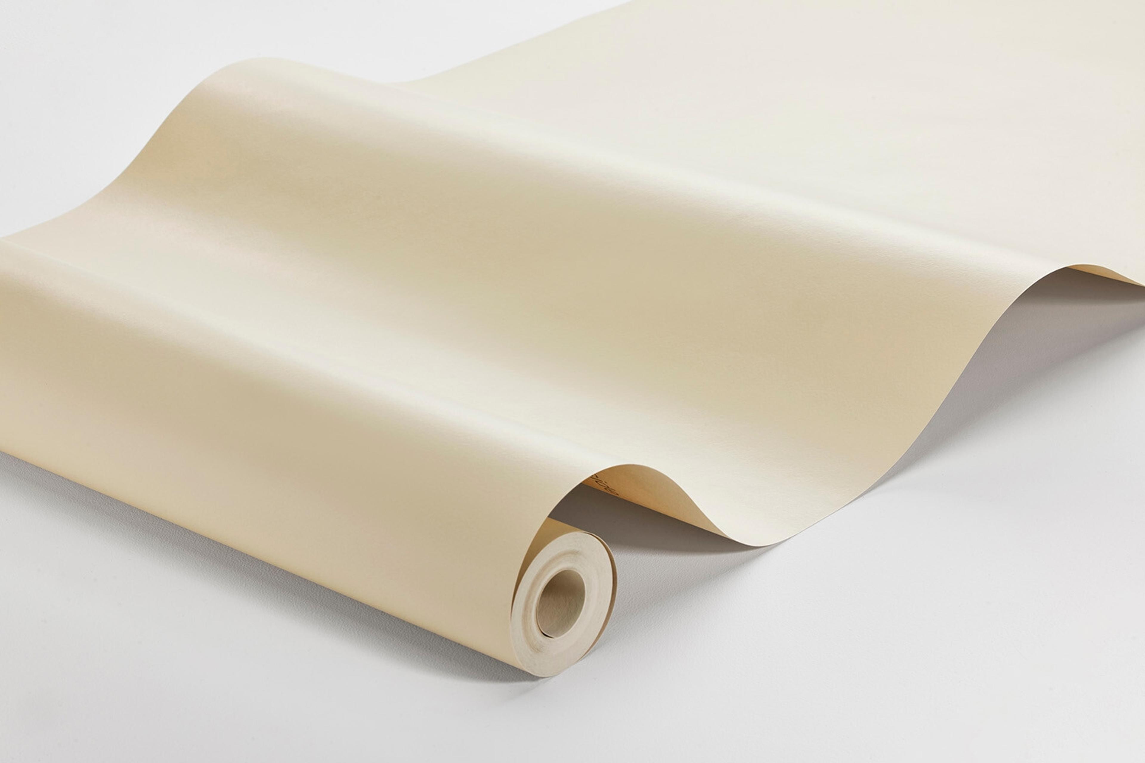 Sorbet Yellow tapet enfärgad i gul. Från kollektionen Pigment. Nonwoven-material.