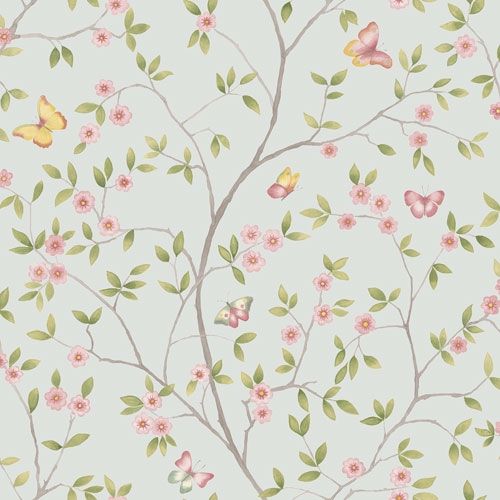 Hilma småblommig, ljusblå tapet från Midbec med blommigt mönster i blå. Från kollektionen Blomstermåla. Nonwoven-material med förskjuten passning.